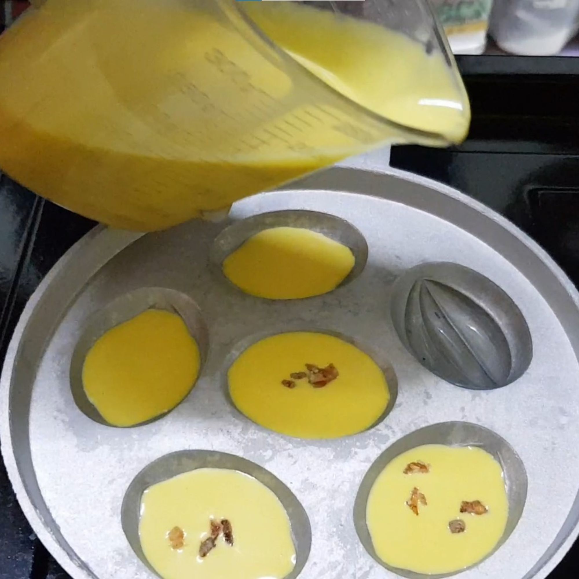 Kuih Cara/Bahulu Mould