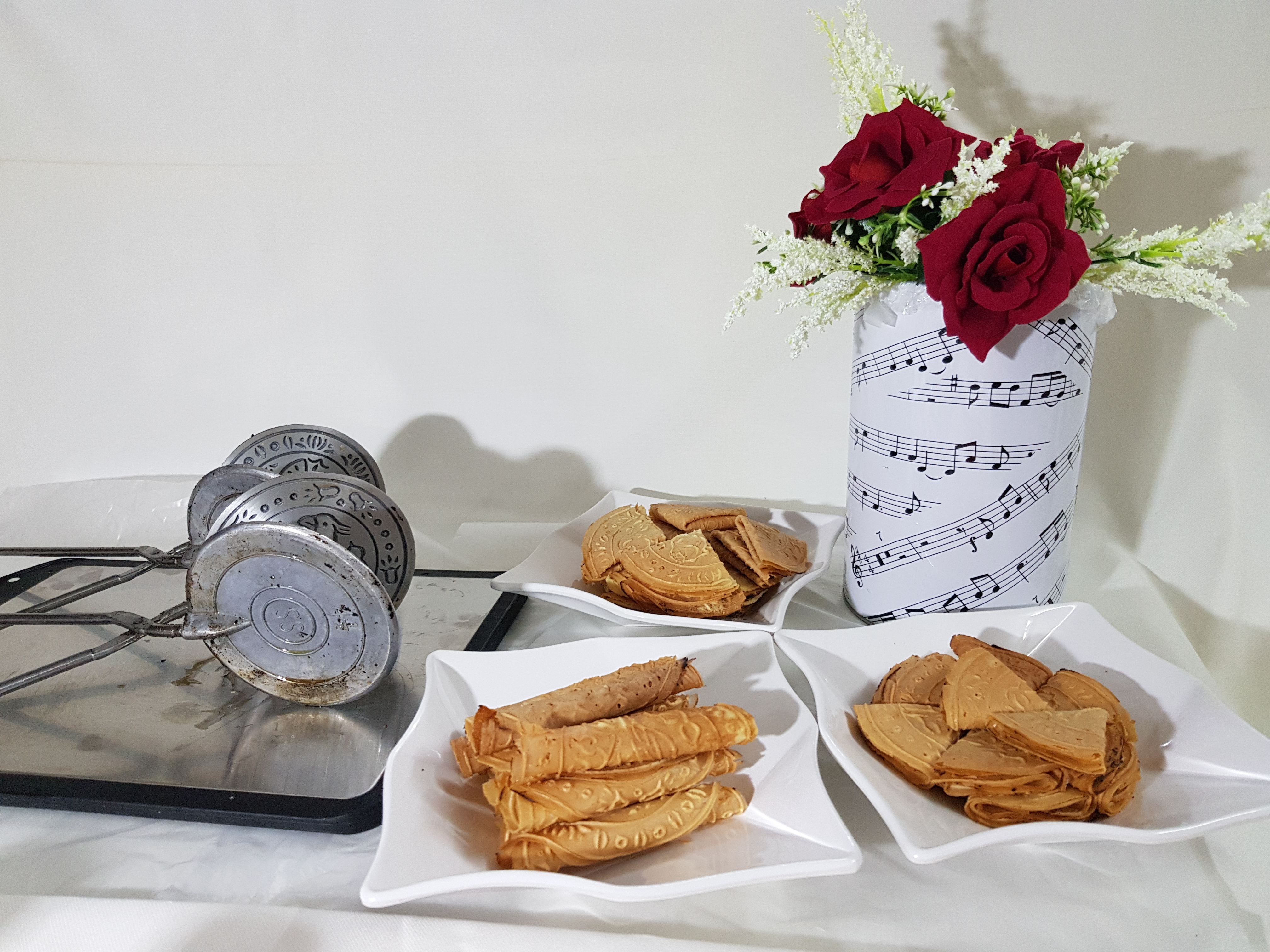 Kuih Kapit Press
