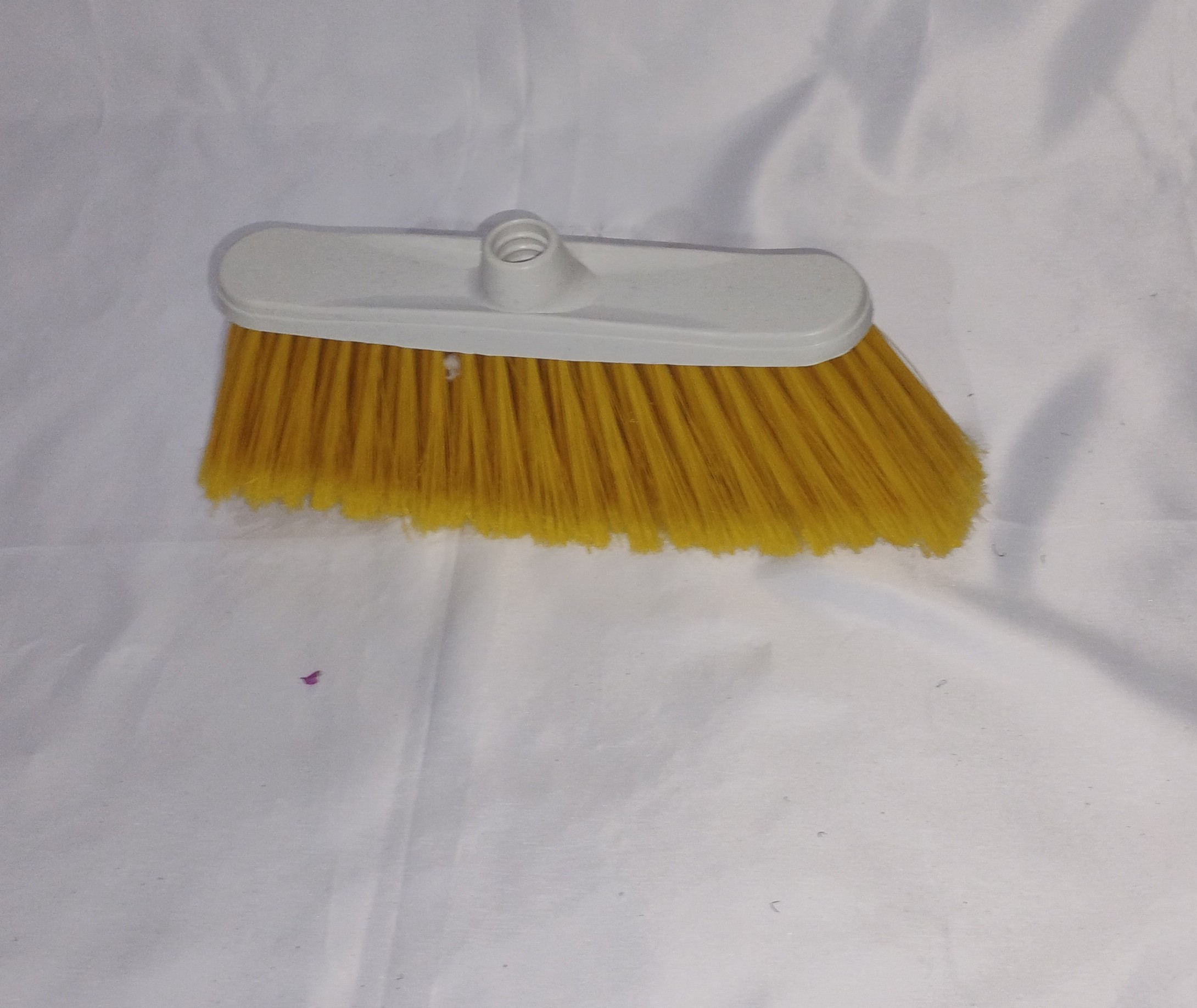 Escoba tipo cepillo