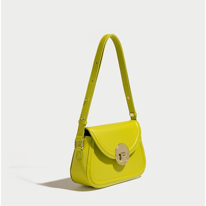 Elegant Classic Shoulder Bag
