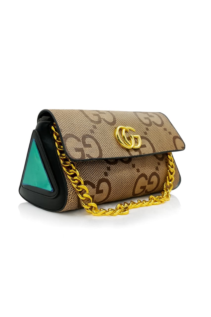 Gucci GG Matelassé Shoulder Bag