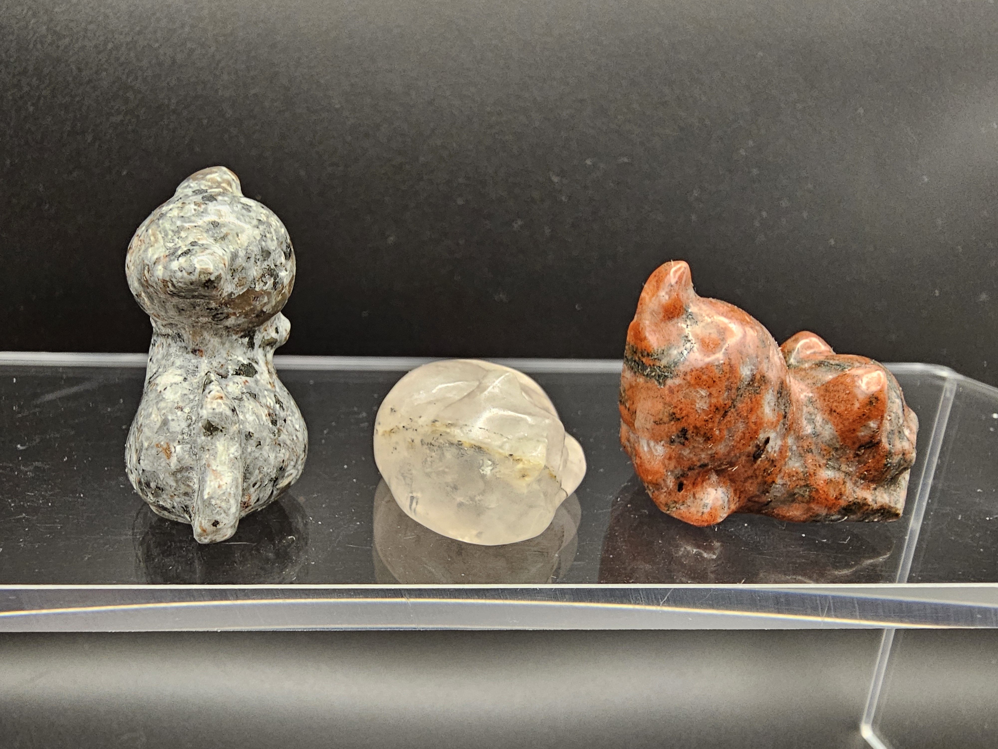 Do you have a crystal cat lover in your life?