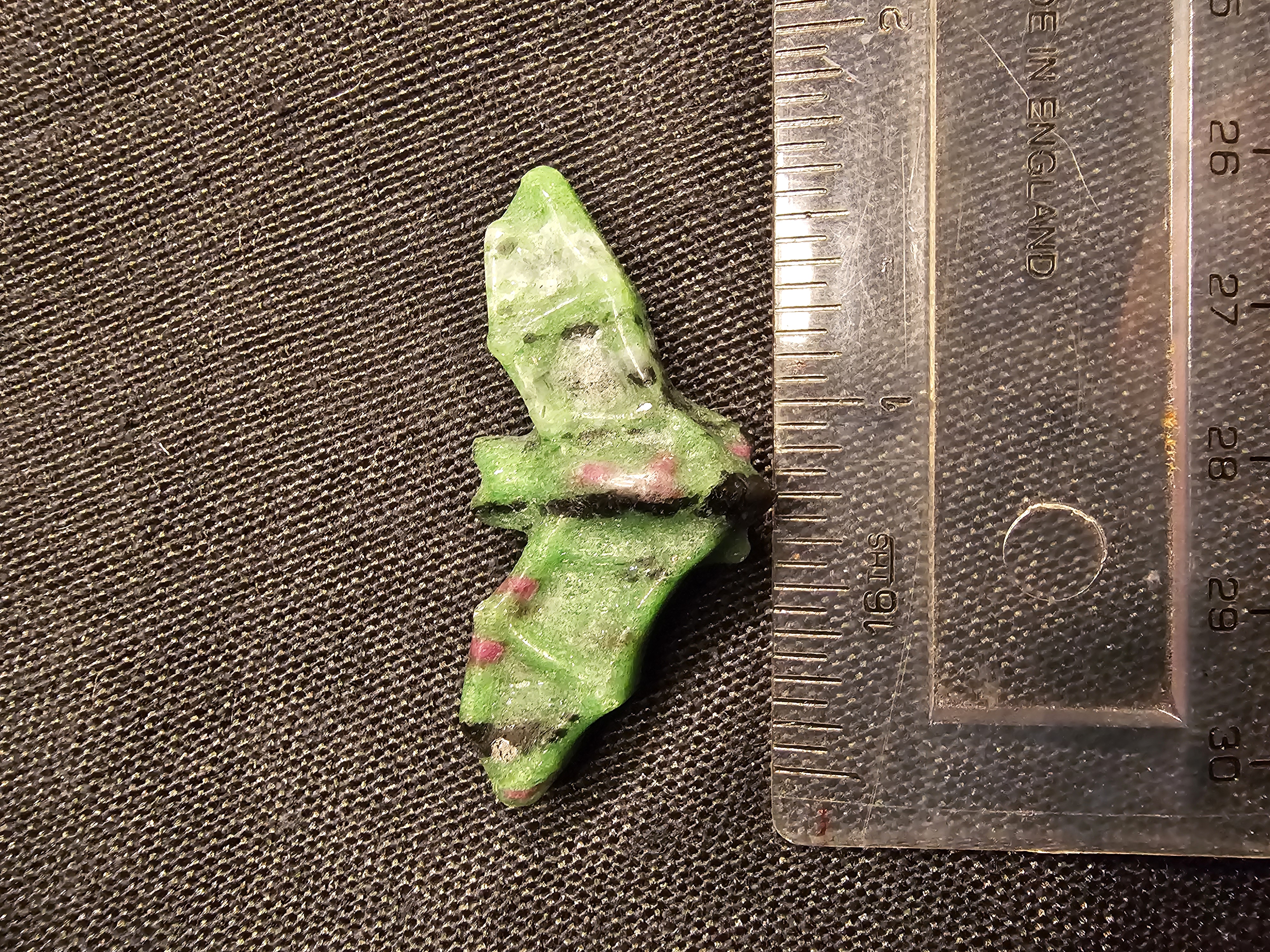 Ruby Zoisite mini bat carving
