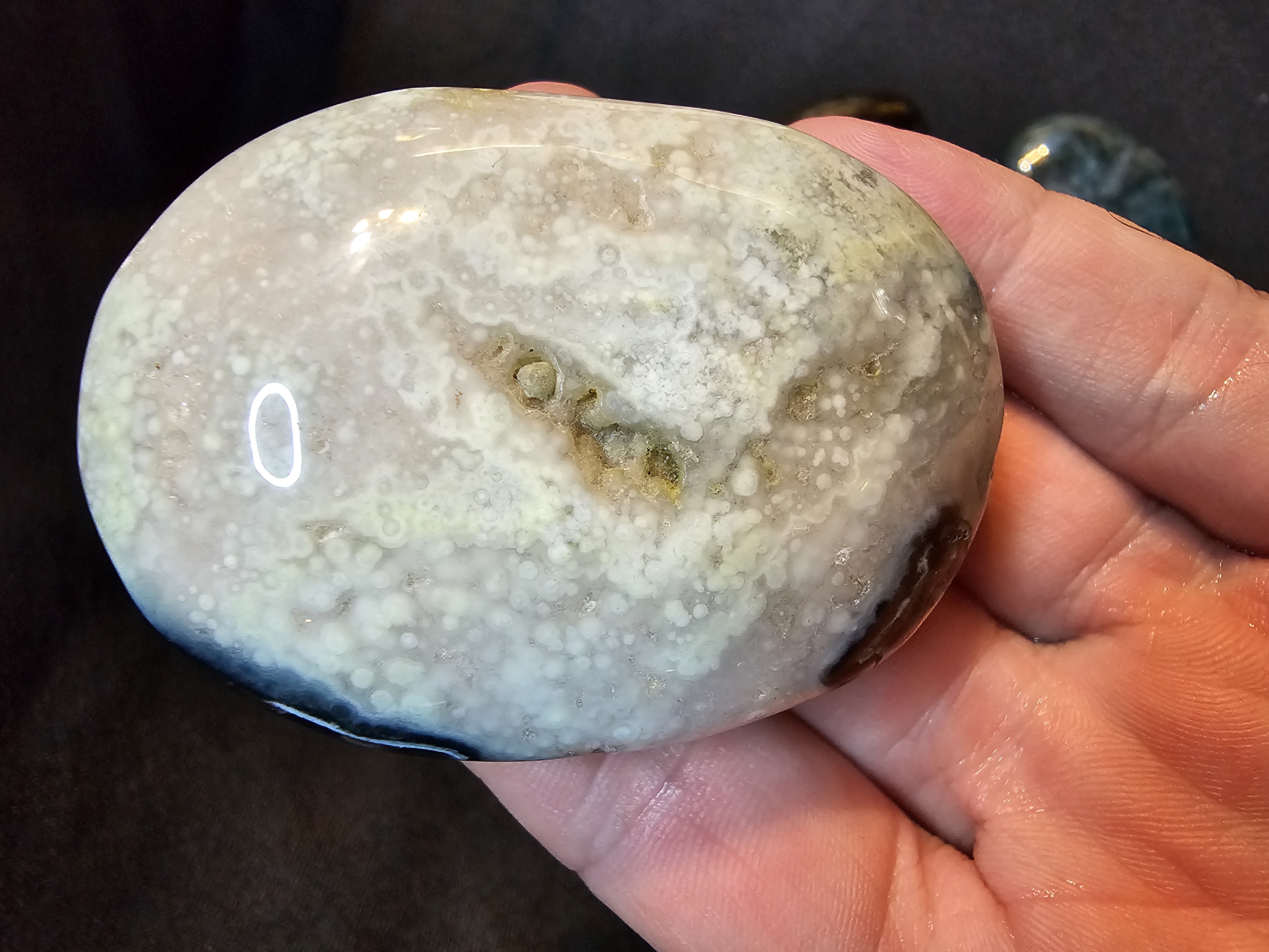 Pink Amethyst Black flower agate palm stone