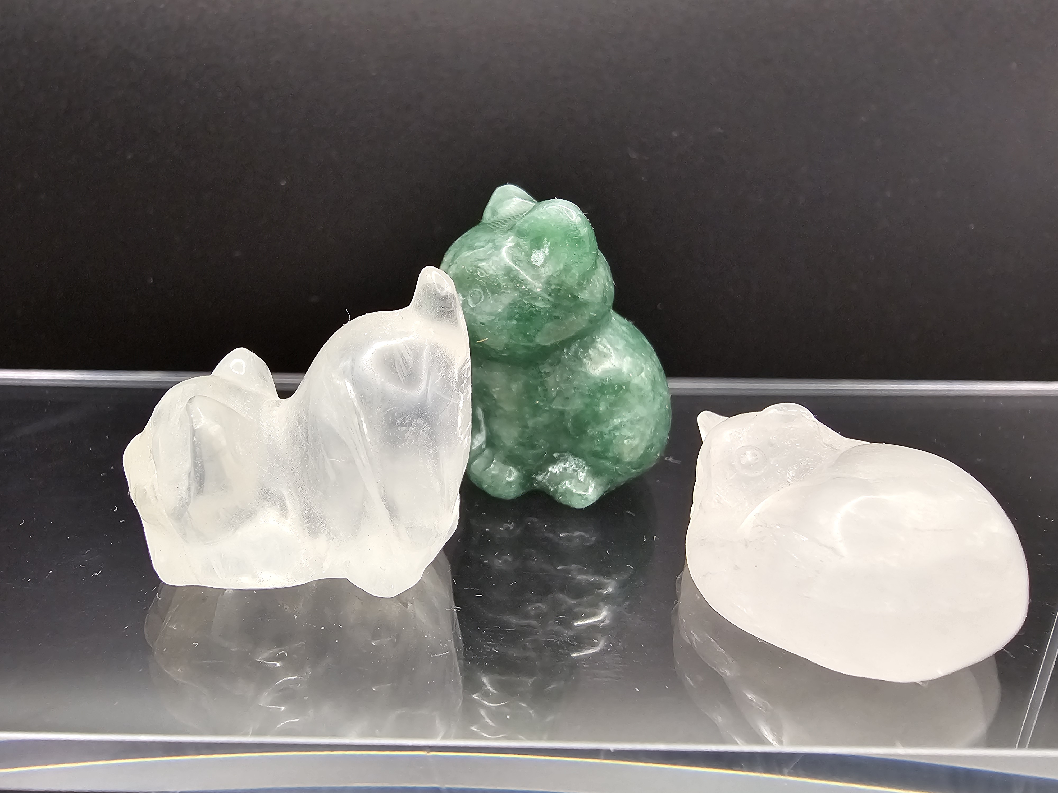 Do you have a crystal cat lover in your life?