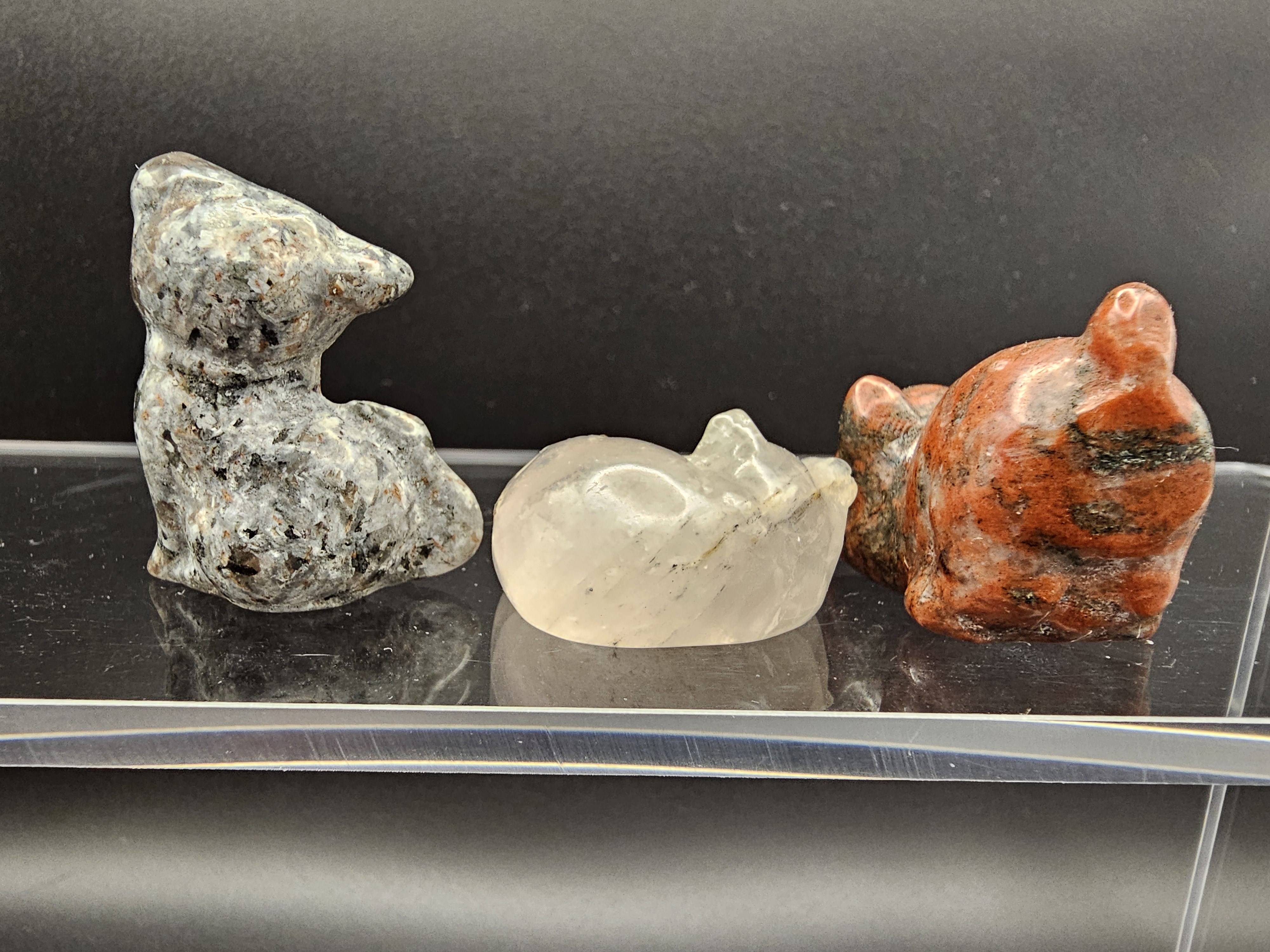 Do you have a crystal cat lover in your life?