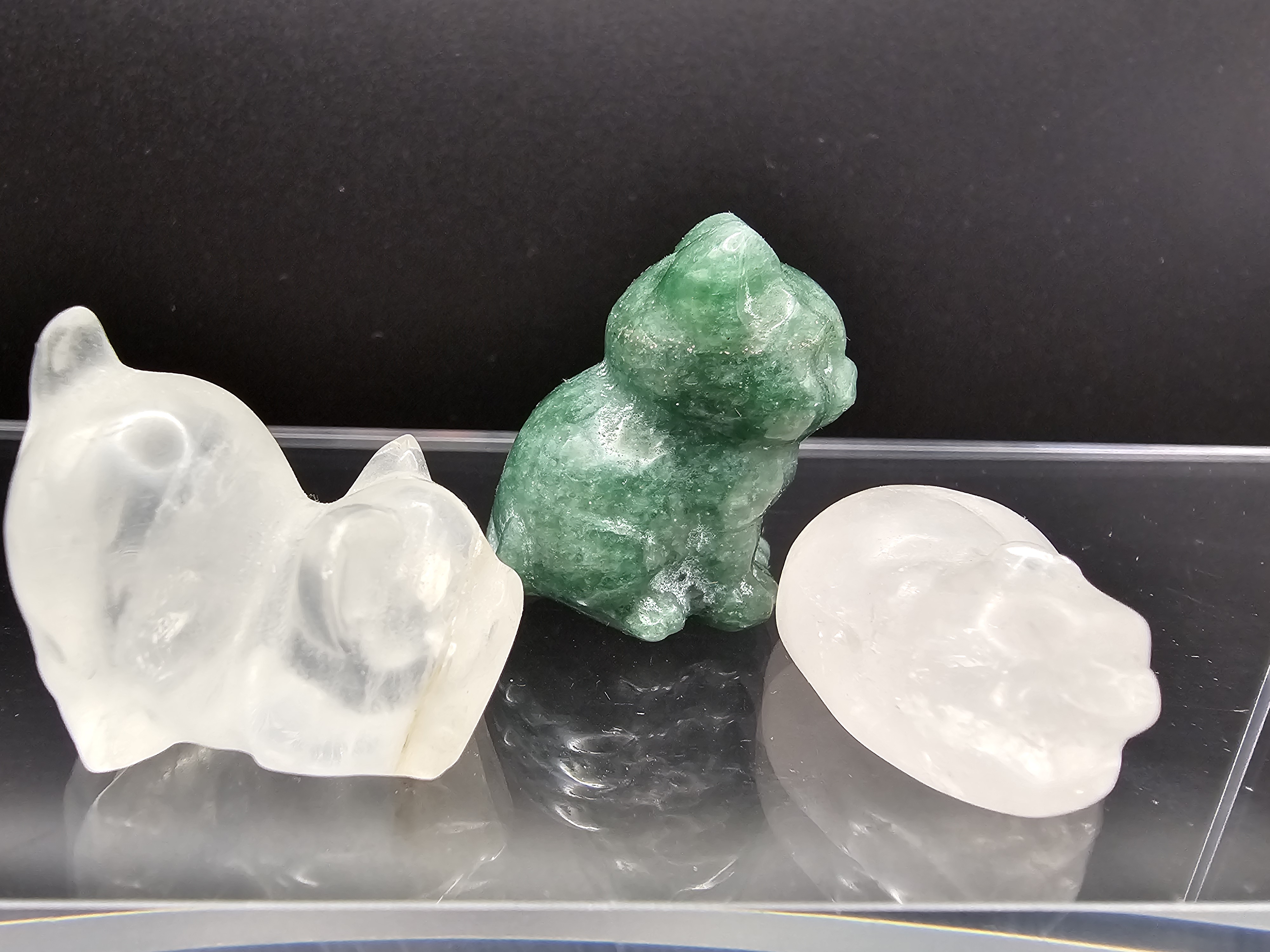 Do you have a crystal cat lover in your life?