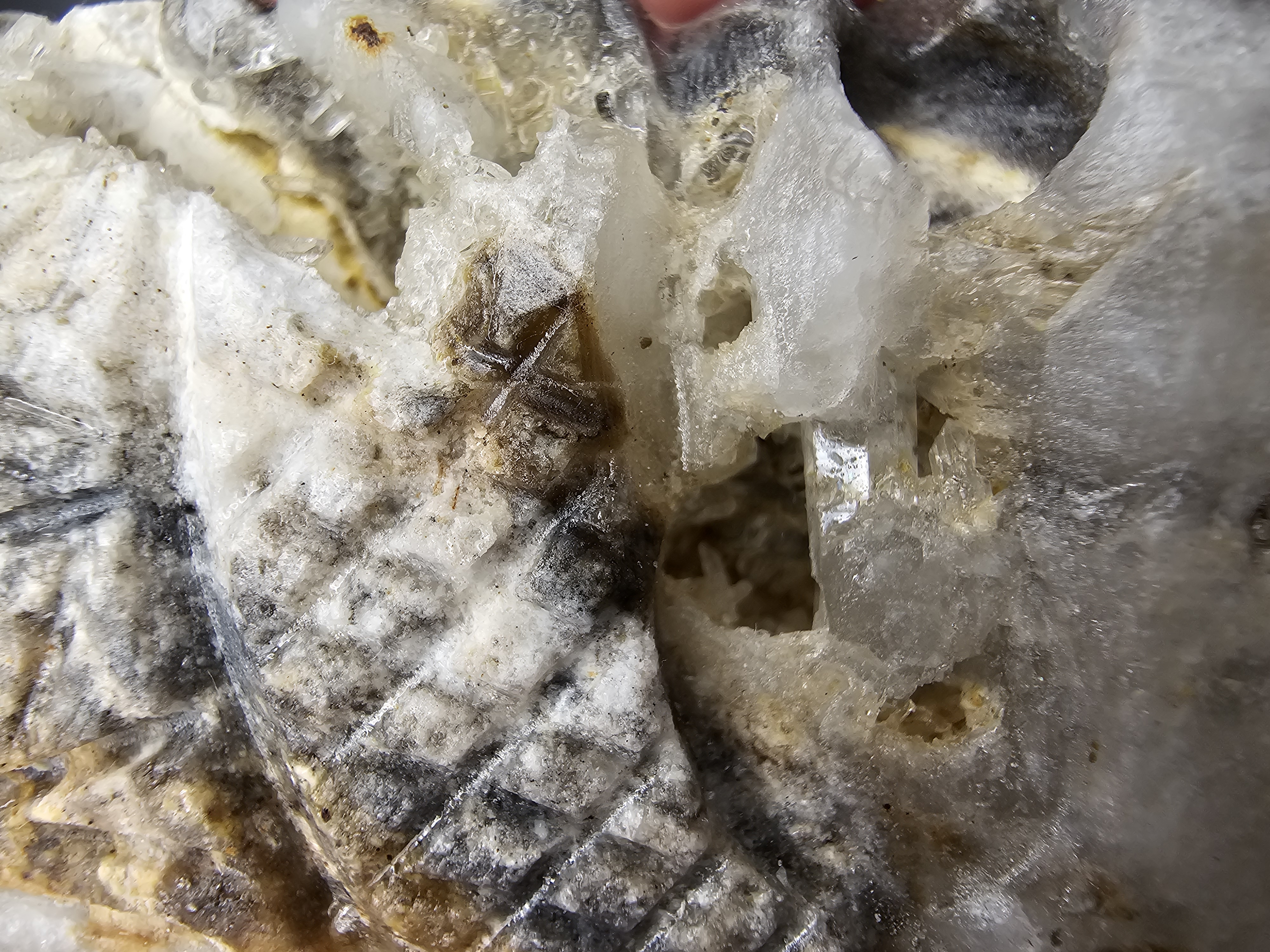 Absolutely Stunning Garden Quartz Carving with a Raw Quartz Point Native American Headdress!