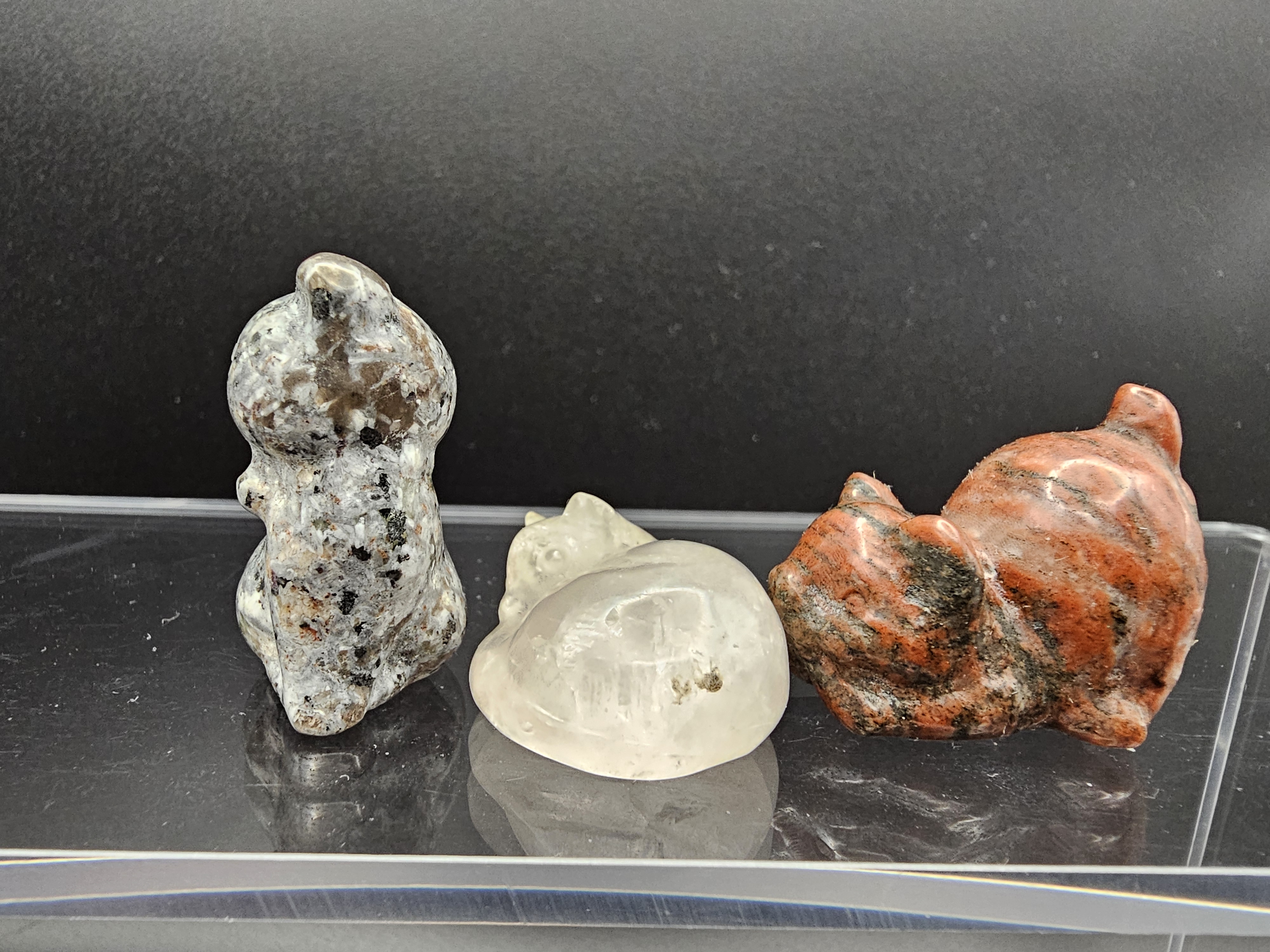 Do you have a crystal cat lover in your life?