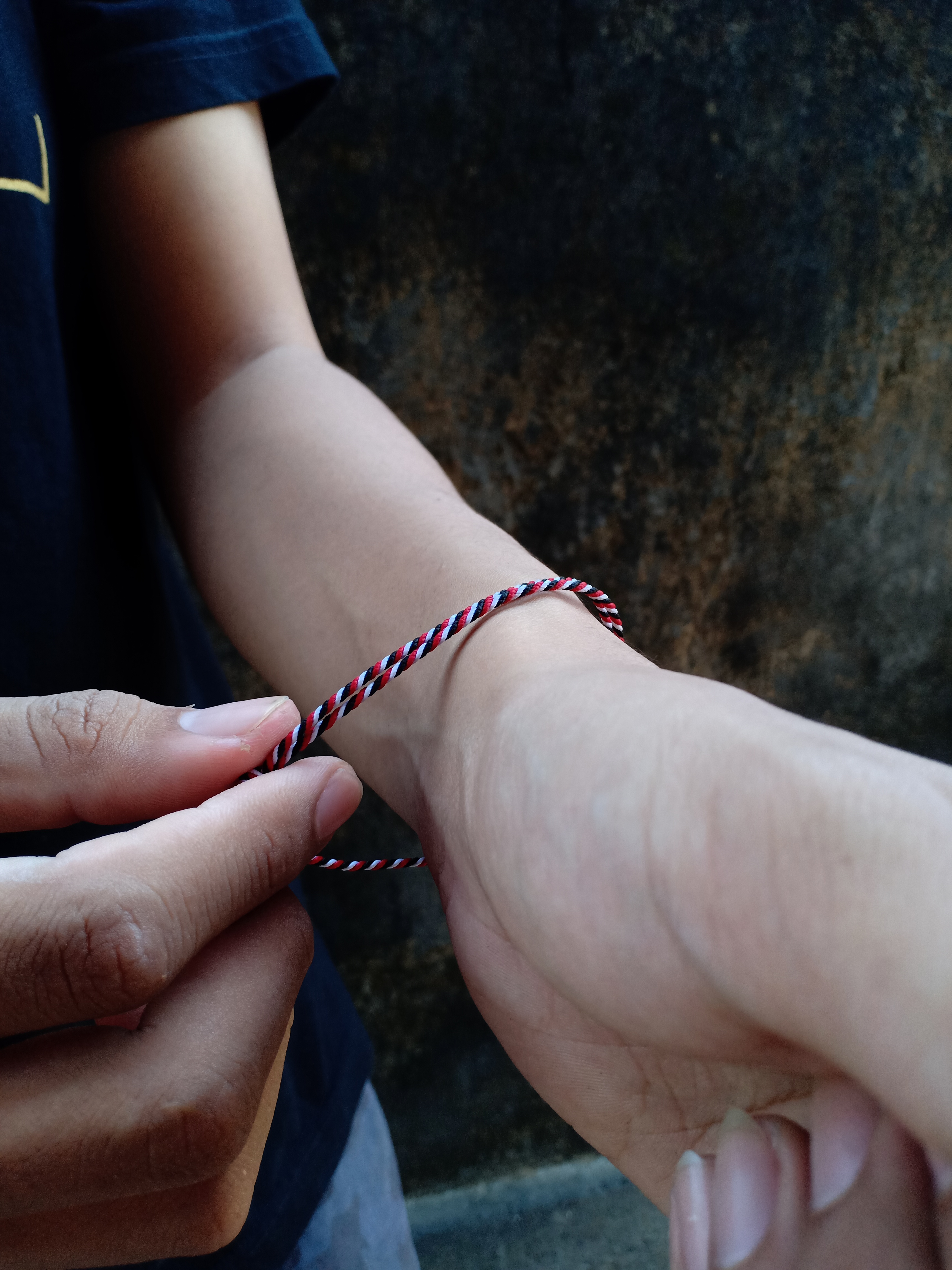 Gelang Tridatu Split Model Serut Adjustable 2 mm Anti Air
