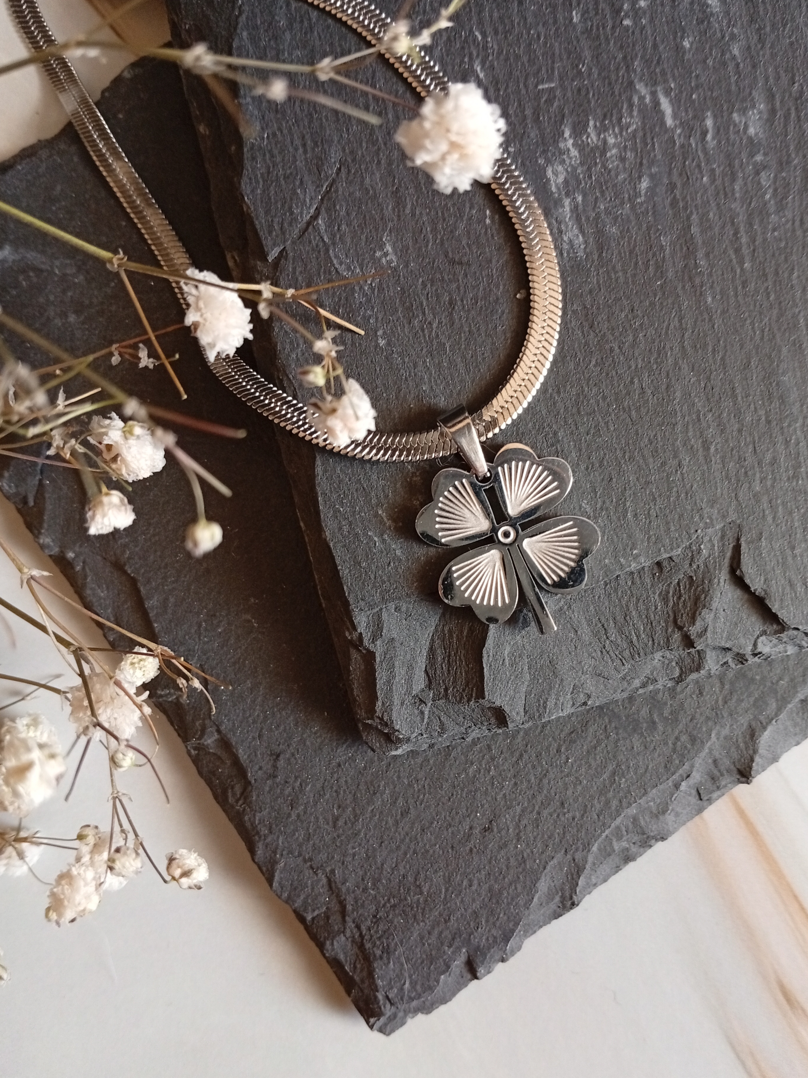 Edelstahl-Halskette "Glücksbringer"