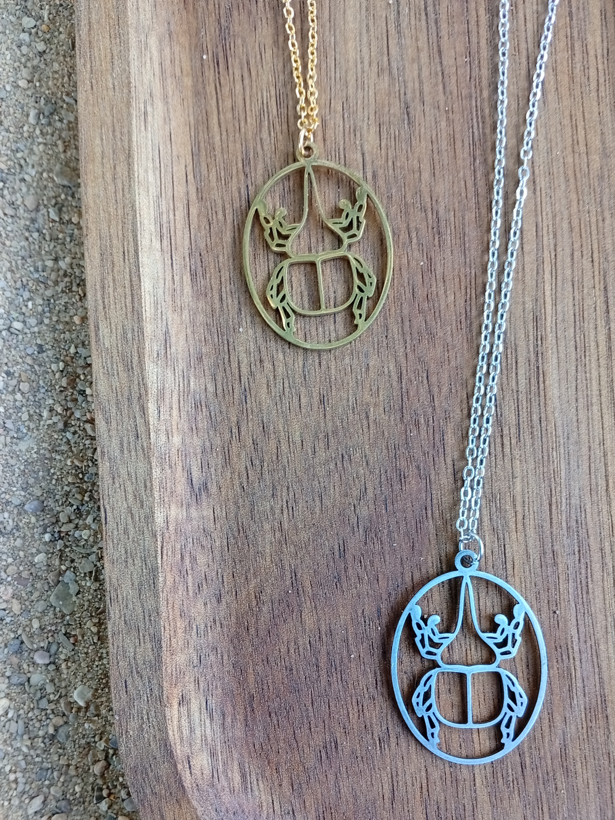 Edelstahlhalskette "Nashornkäfer"