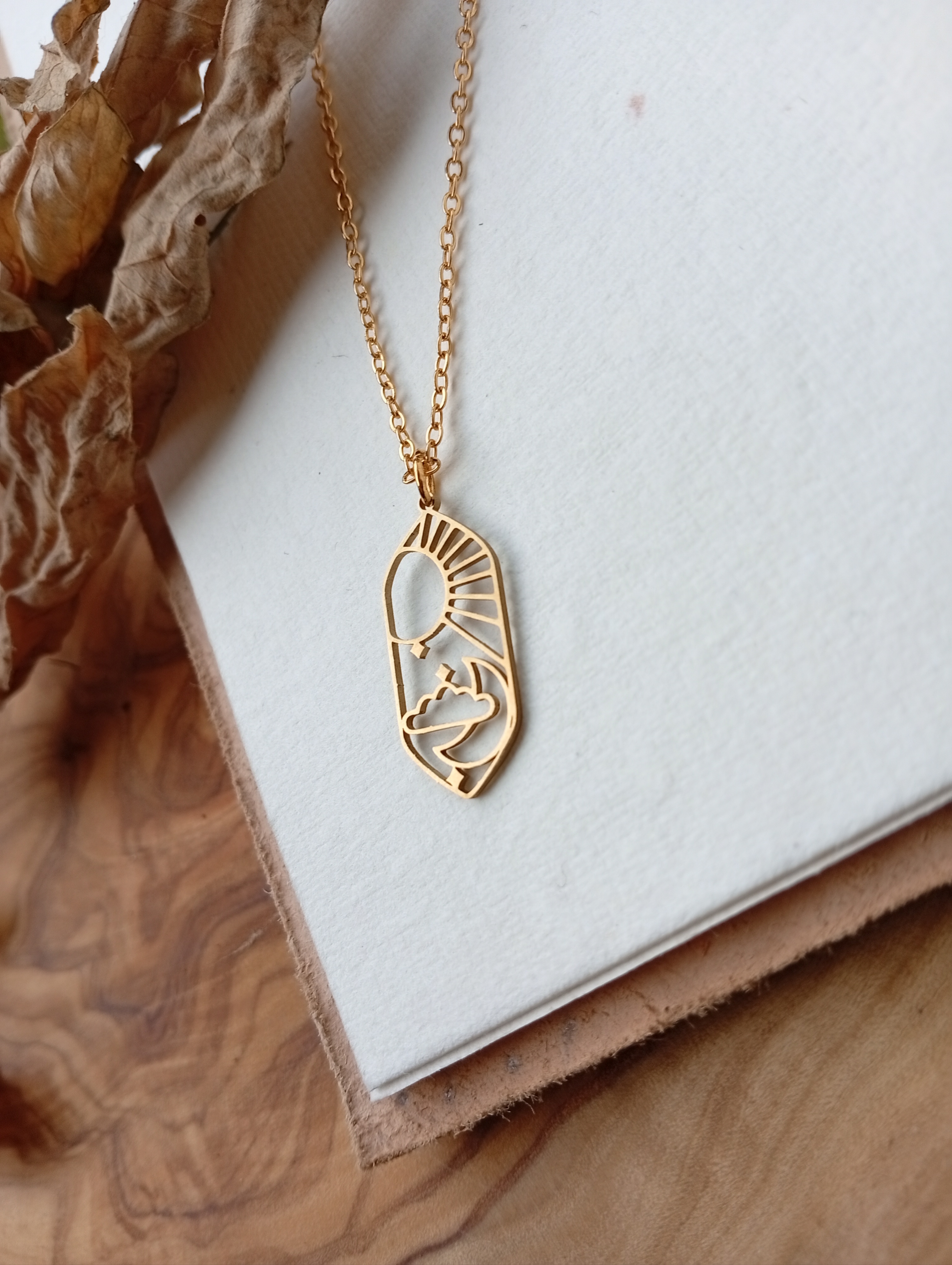 Vergoldete Edelstahlhalskette "Himmelsfenster"