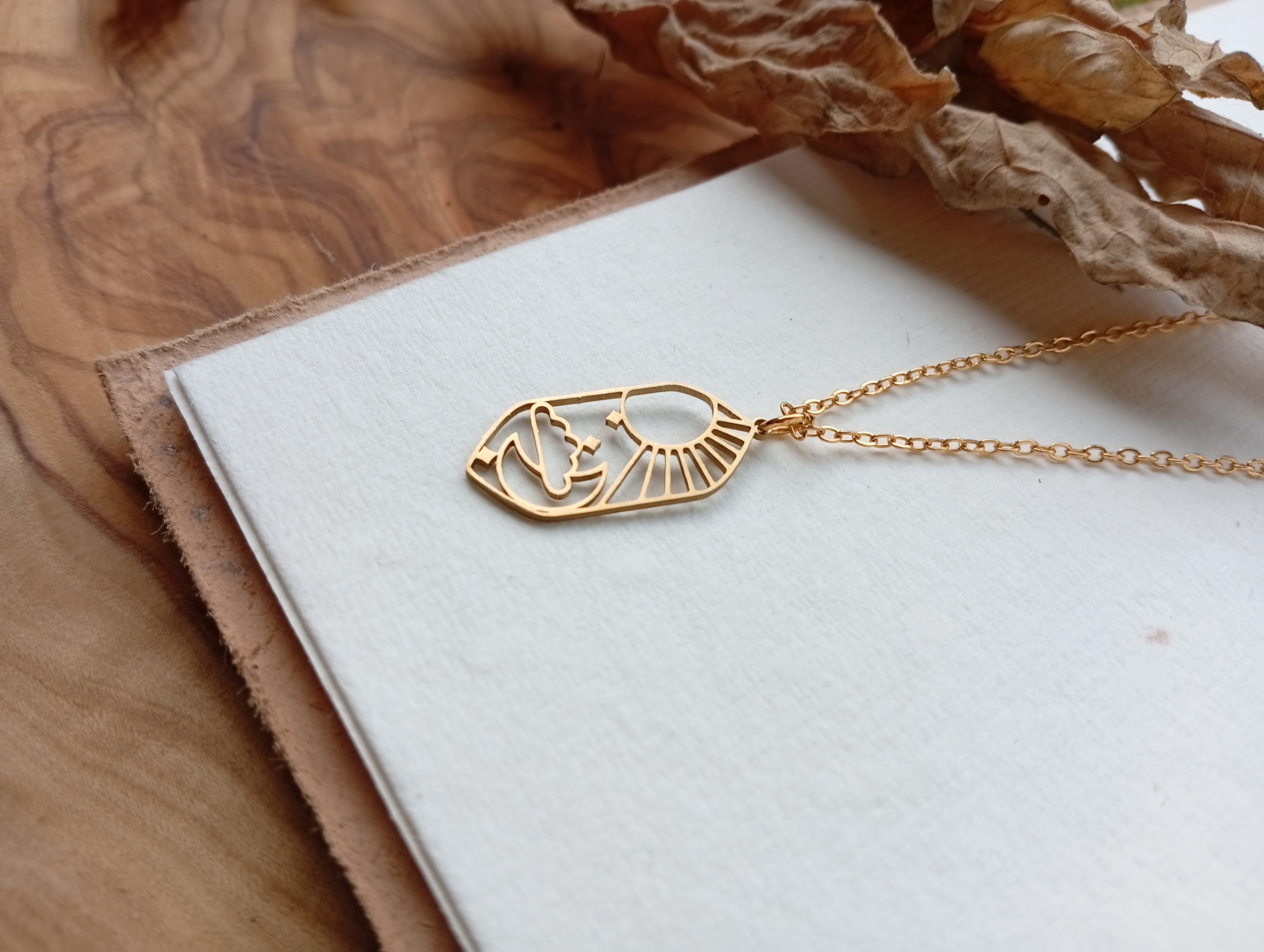 Vergoldete Edelstahlhalskette "Himmelsfenster"