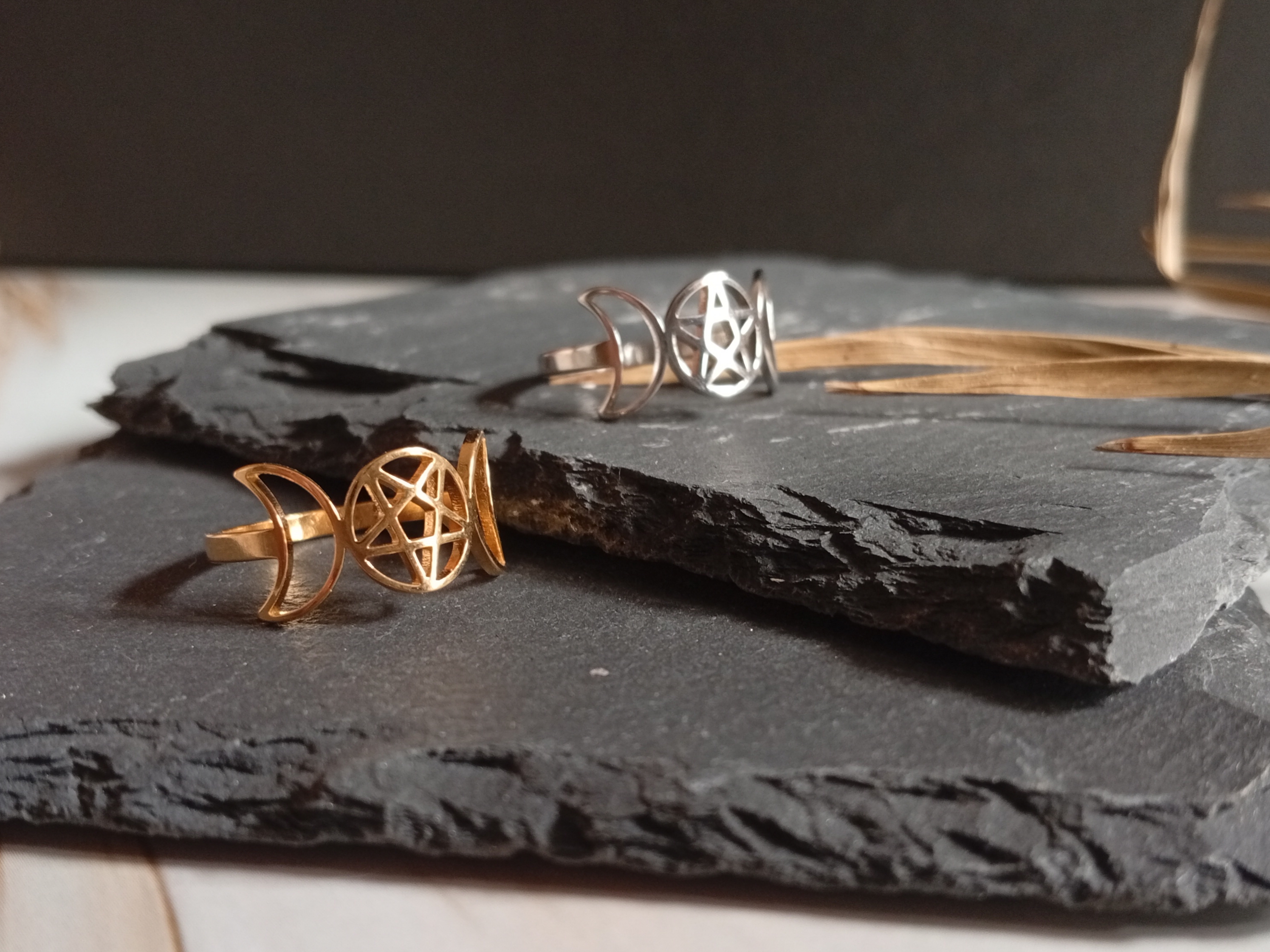 Edelstahl-Ring " Dreifachmond"