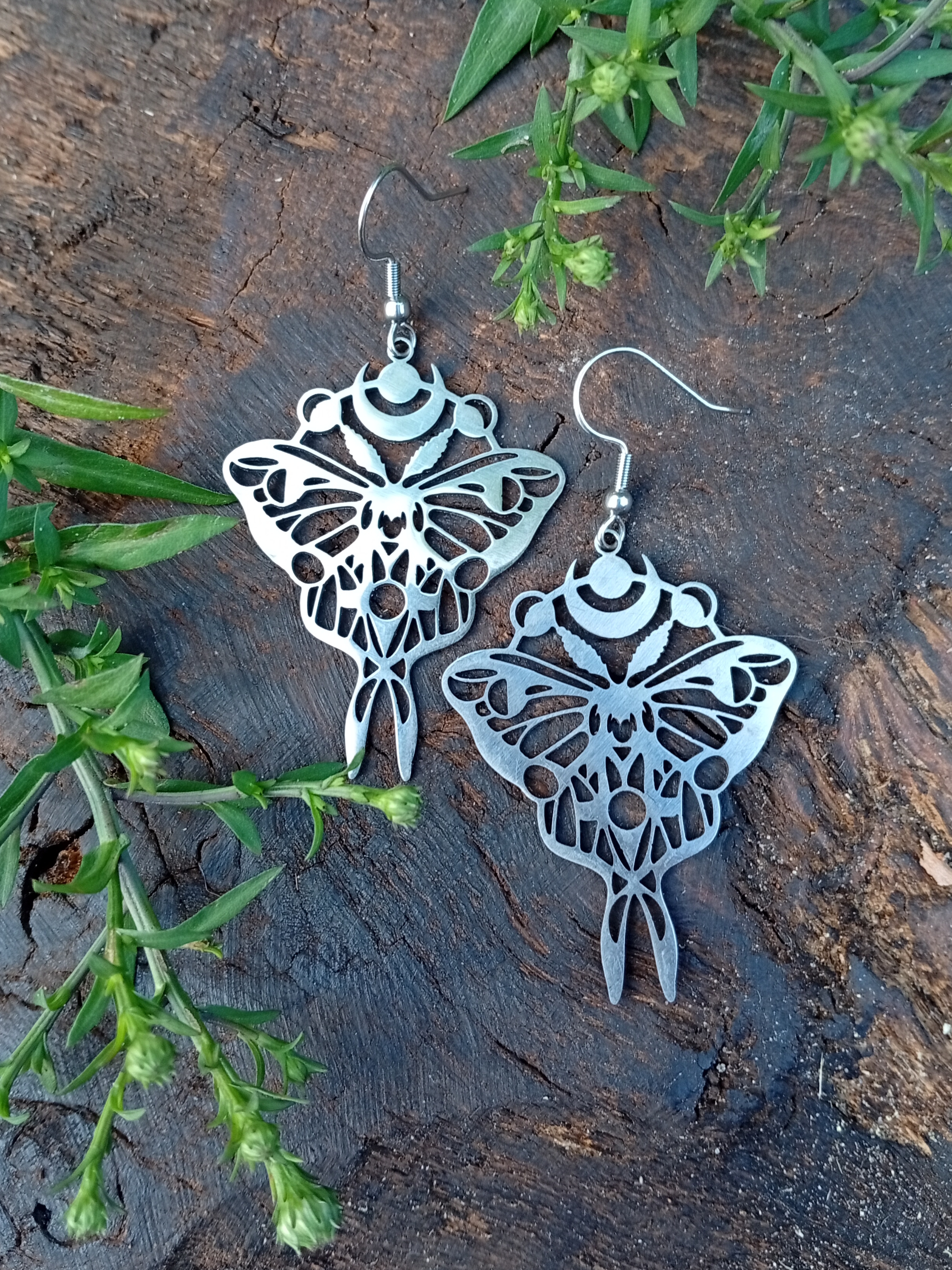 Silberne Motten-Ohrringe