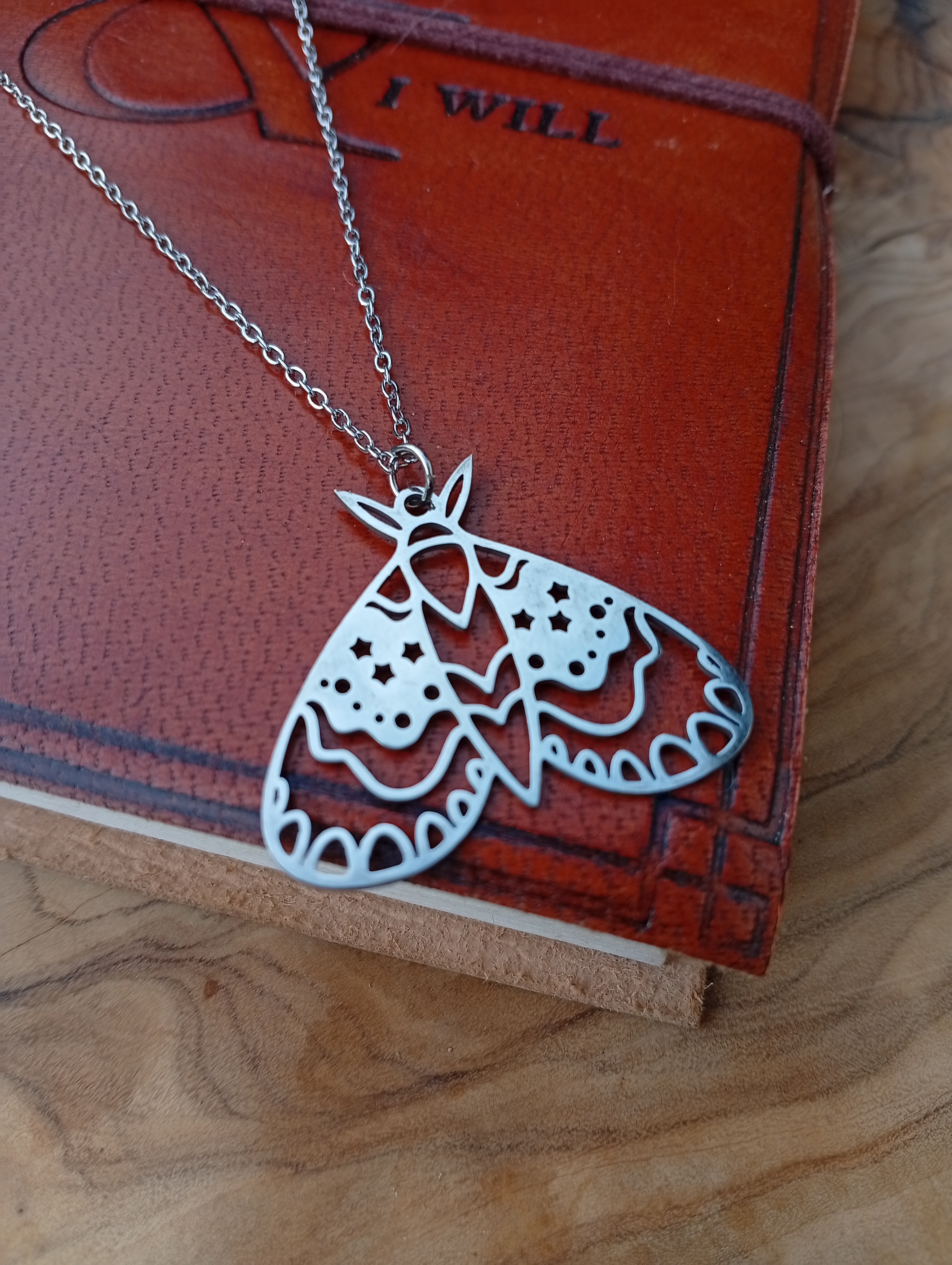 Edelstahlhalskette "Motte"