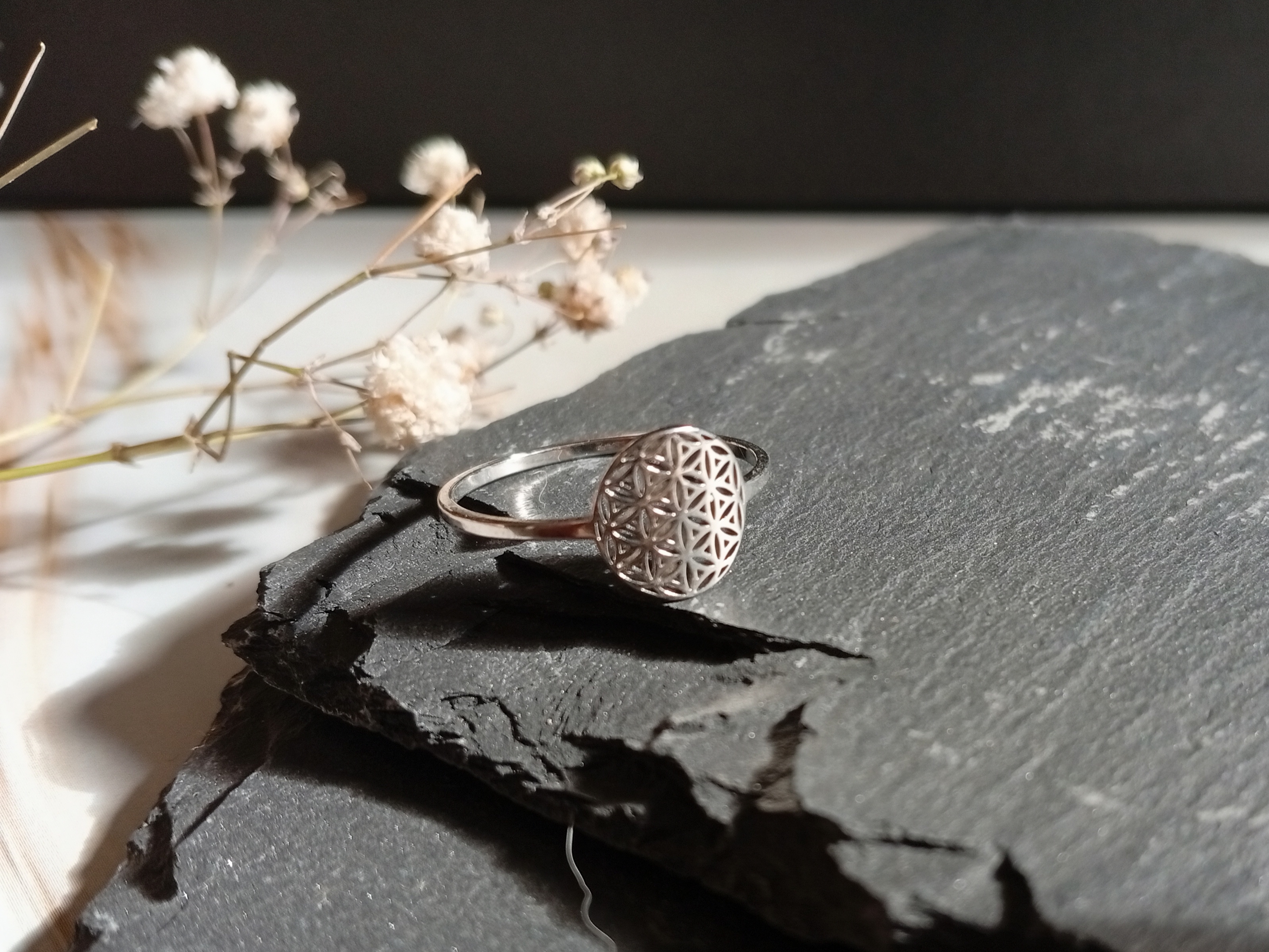 Edelstahl-Ring "Blume des Lebens"