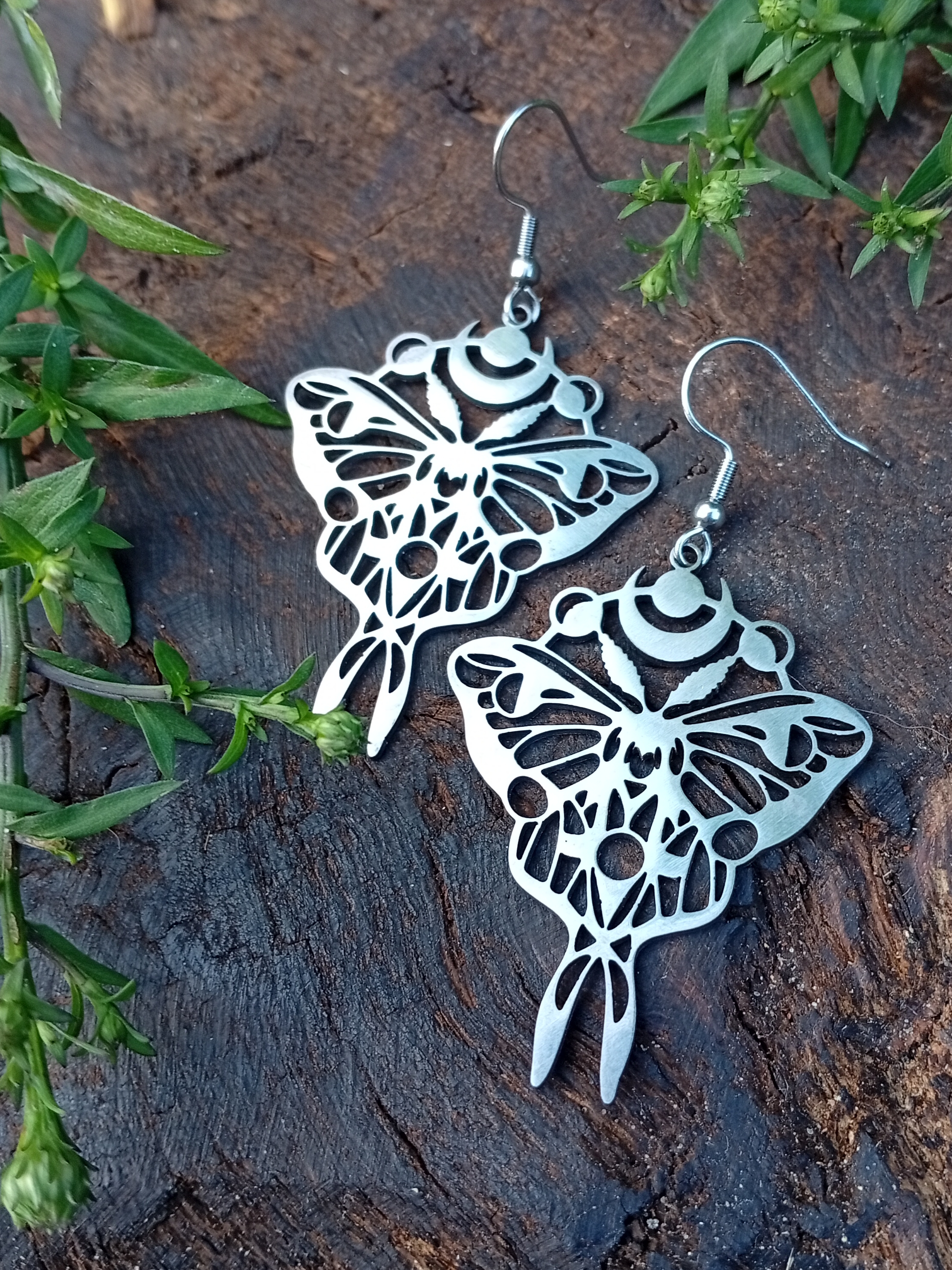 Silberne Motten-Ohrringe