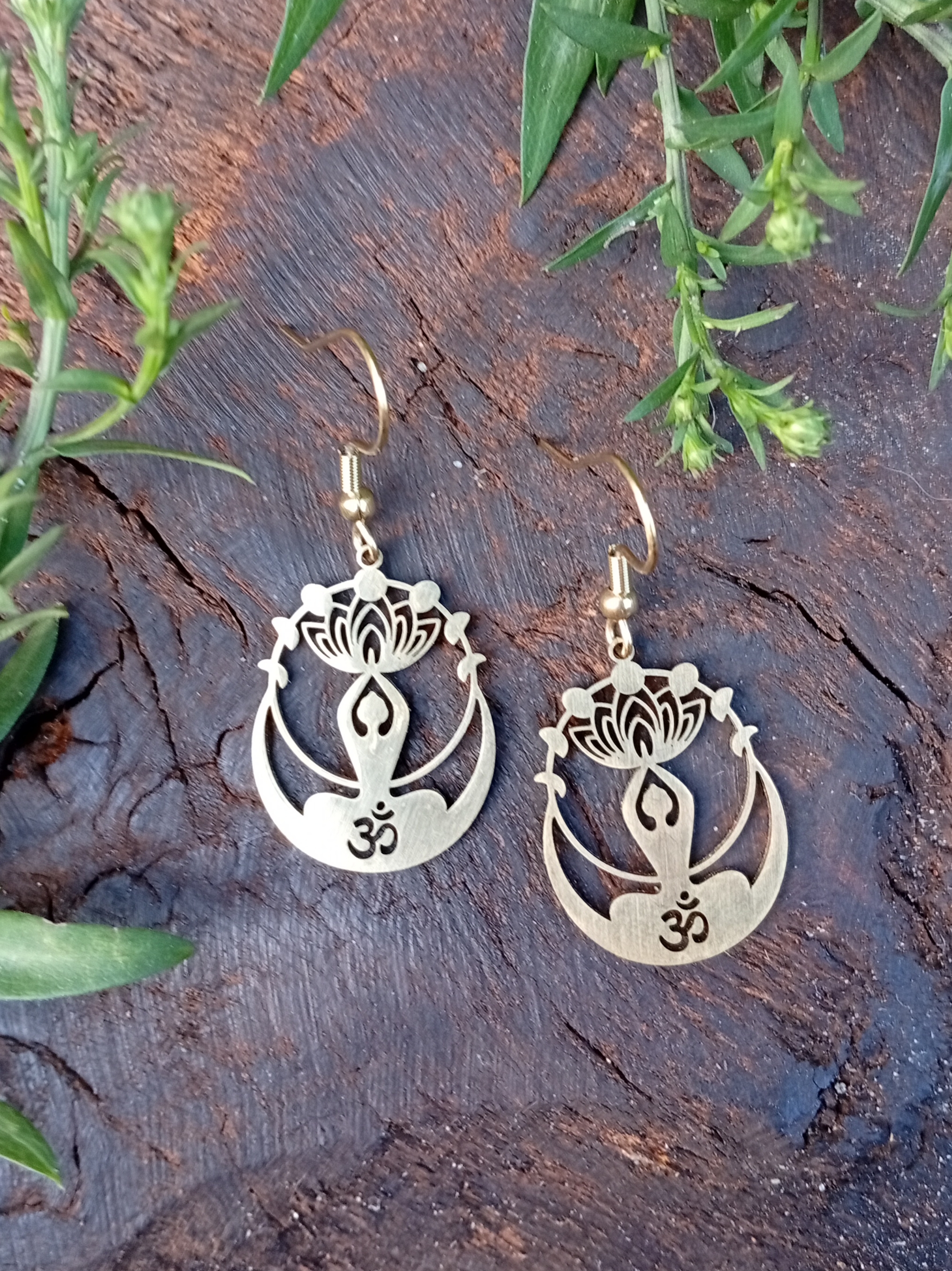 Praying Yogi Edelstahlohrringe