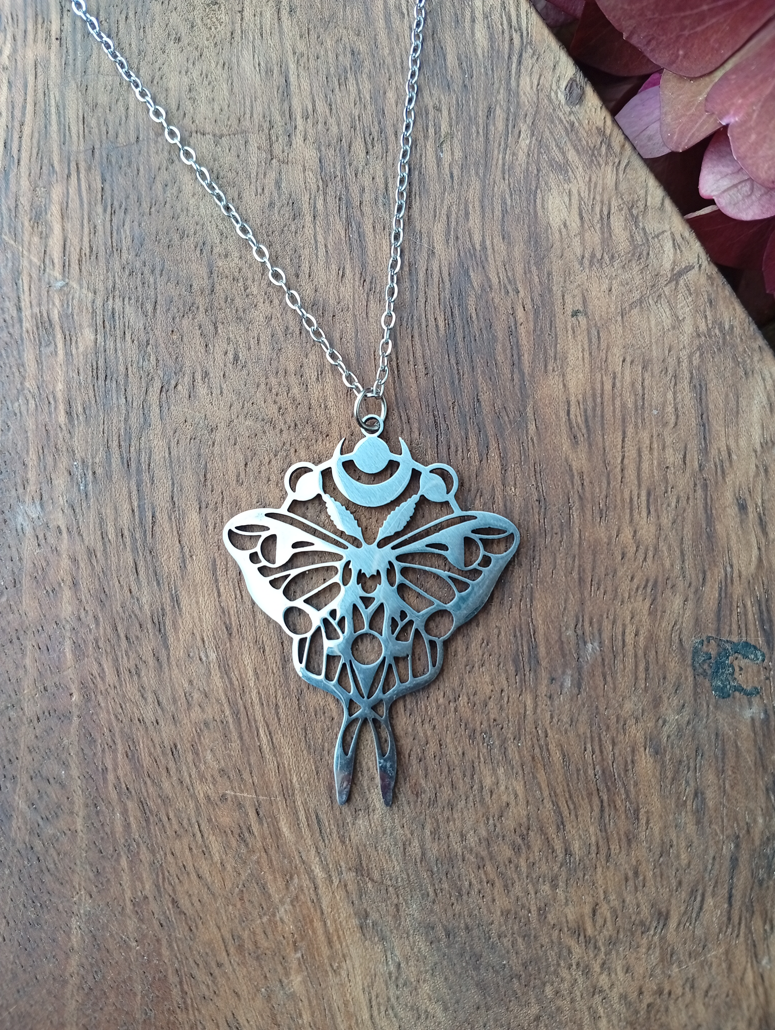 Edelstahlhalskette "Mondmotte"