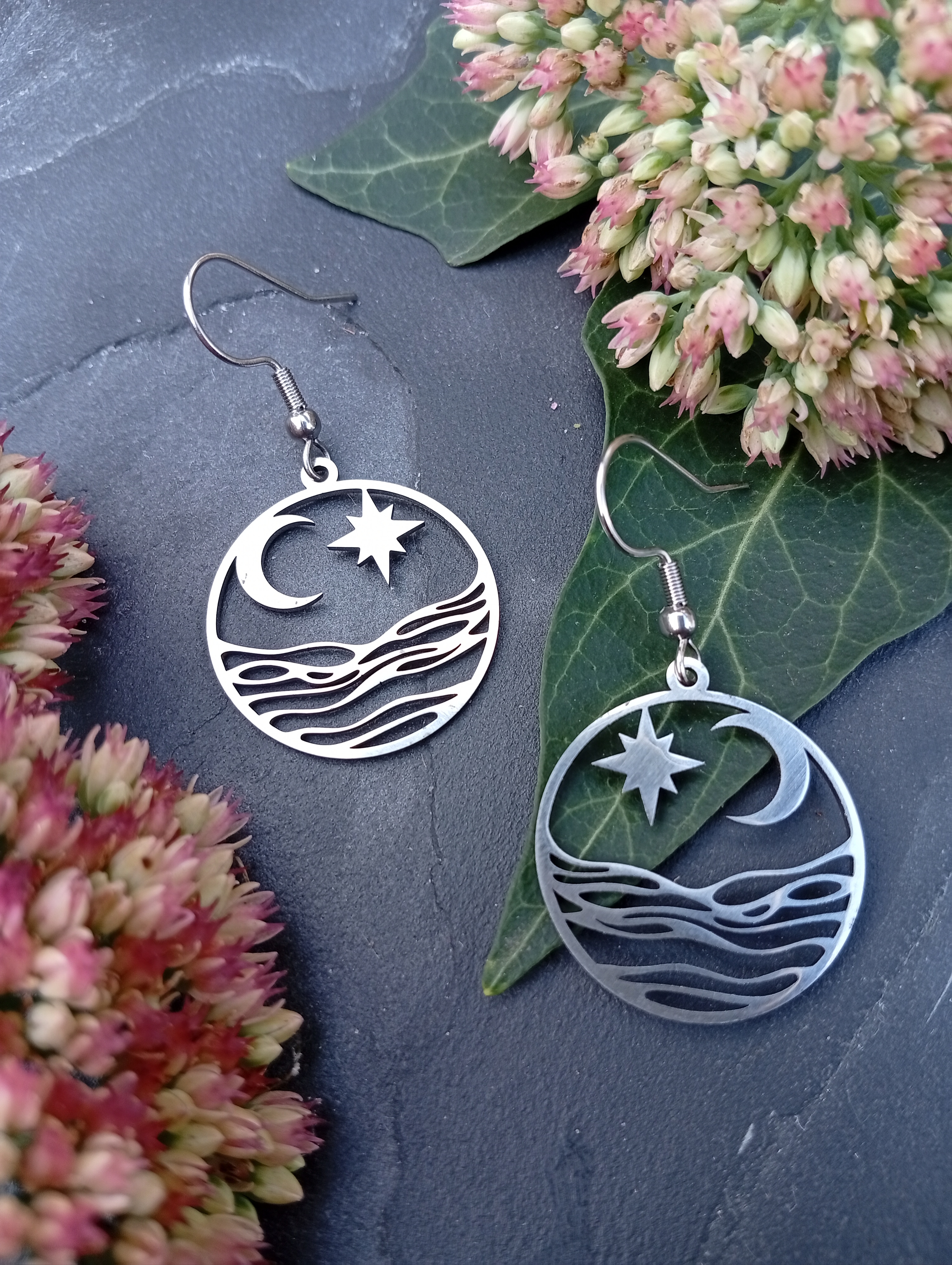 Ohrringe mit Mond und Stern