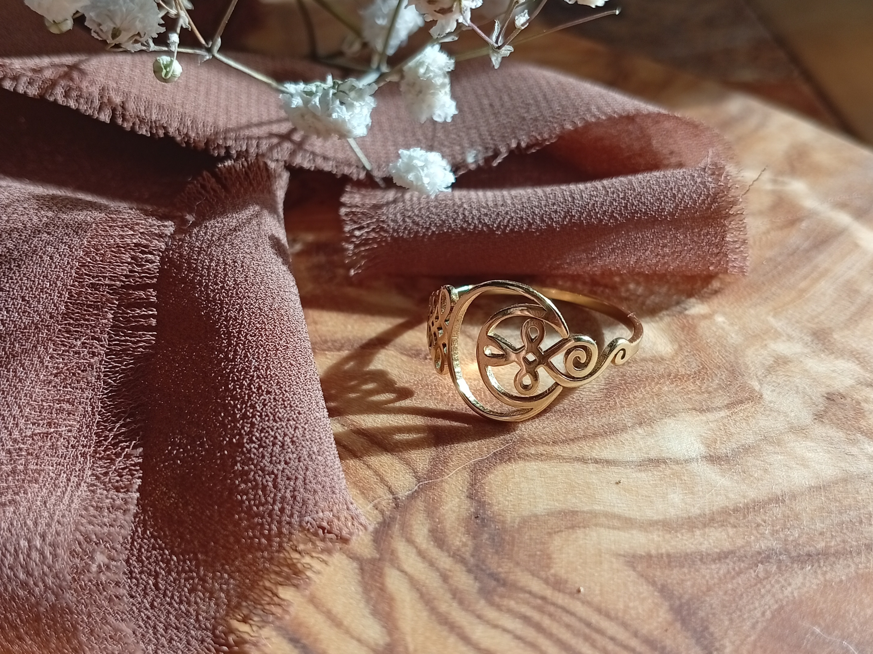 Edelstahl-Ring " Unalome"