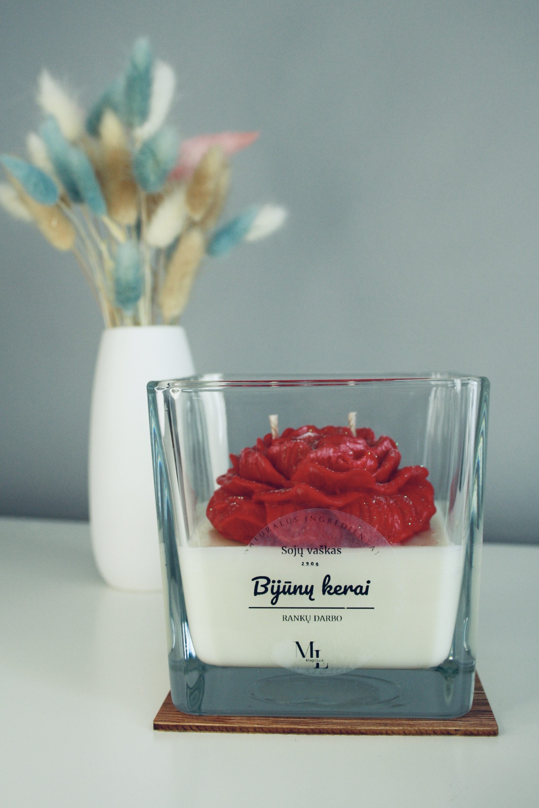 Žvakė - bijūnų kerai