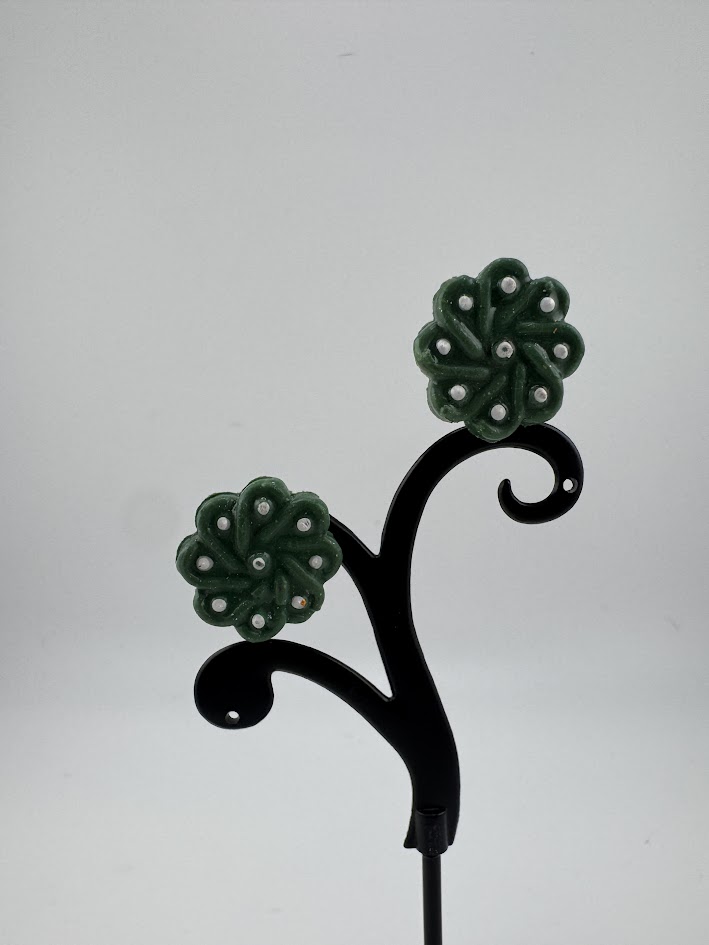 Green Floral Decorative Earrings