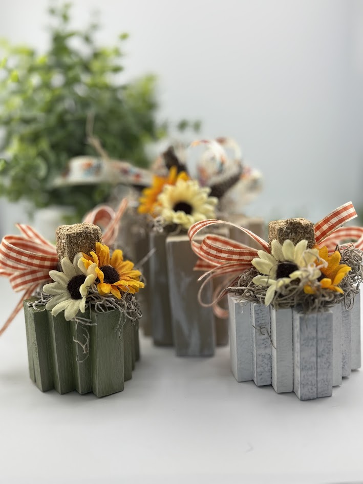 Rustic Wooden Pumpkin Decor
