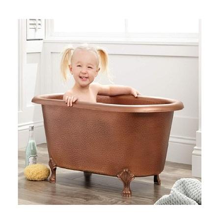Classic Copper Freestanding Bathtub – Handcrafted Rustic Soaking Tub for Timeless Bathroom Décor