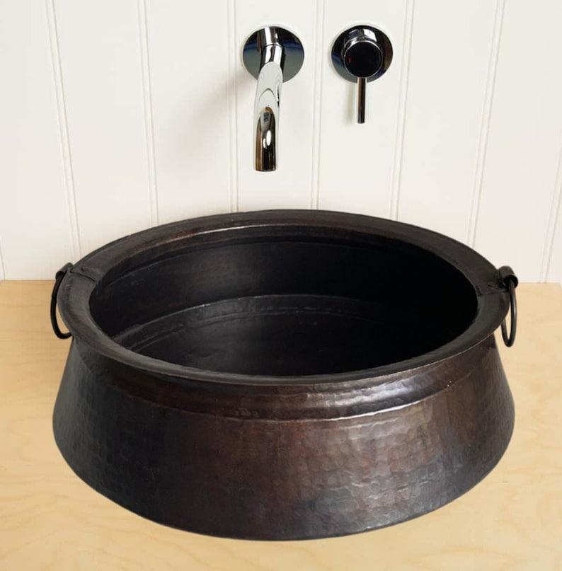 Rustic Antique Copper Vessel Sink – Handcrafted Round Bathroom Vanity Wash Basin for Luxury Farmhouse Countertop Décor