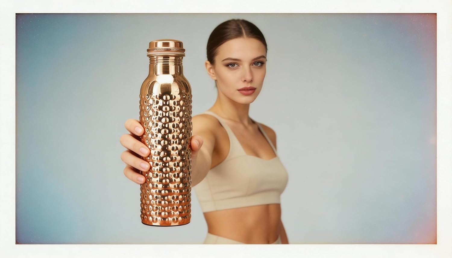 Pure Copper Water Drinking Bottle with Lid and Carry Bag 34oz/1000 ml Leak Proof Vessel Natural Hammered Bottle for Ayurveda Health Benefits Office and Travel- Pack of 1