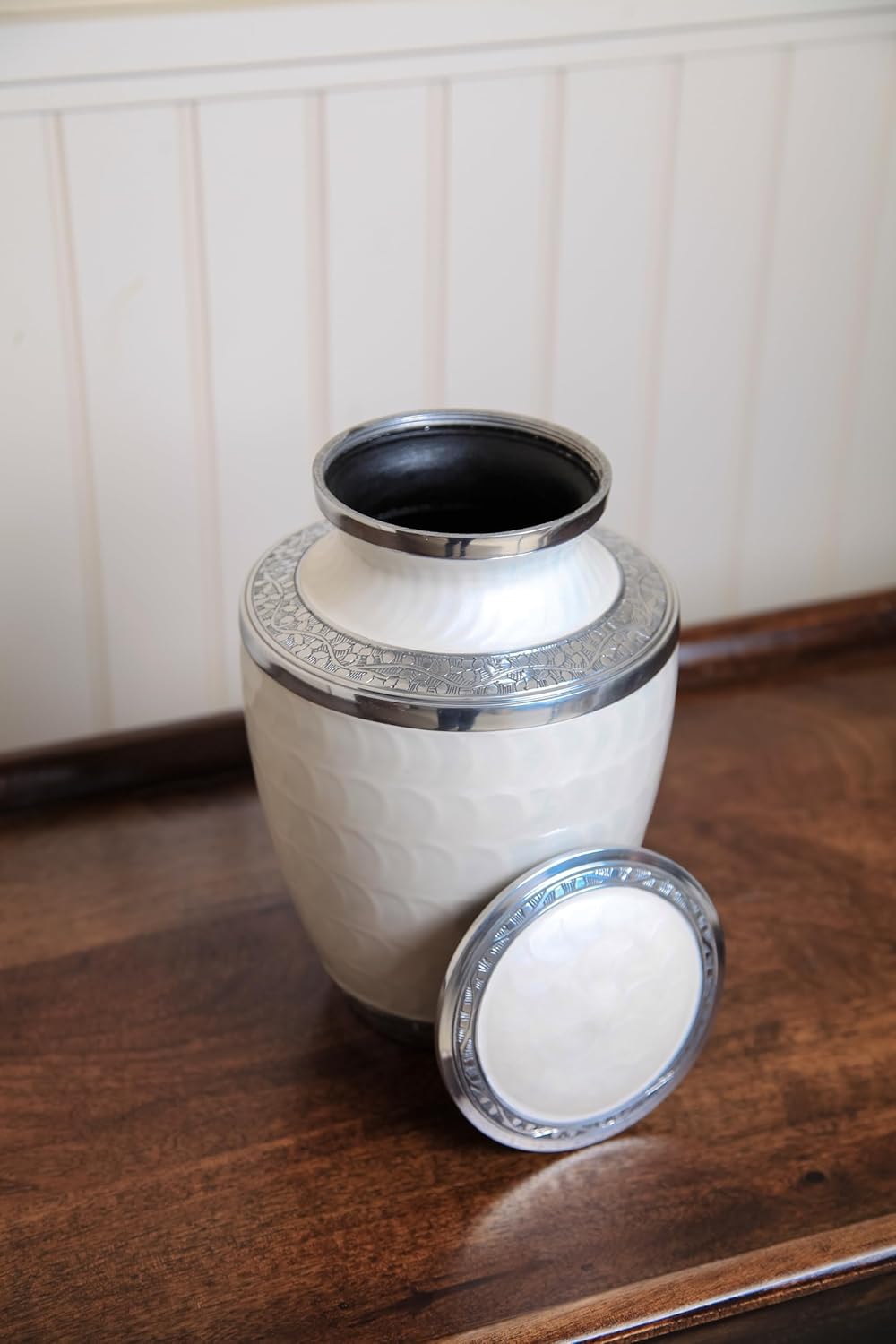 Cremation Urns for Human Ashes Adult Female & Male - Elegant Cremation Urns for Burial with Velvet Bag, Handcrafted Funeral Urns for Adult Ashes Men & Women - Silver Pearl, Large