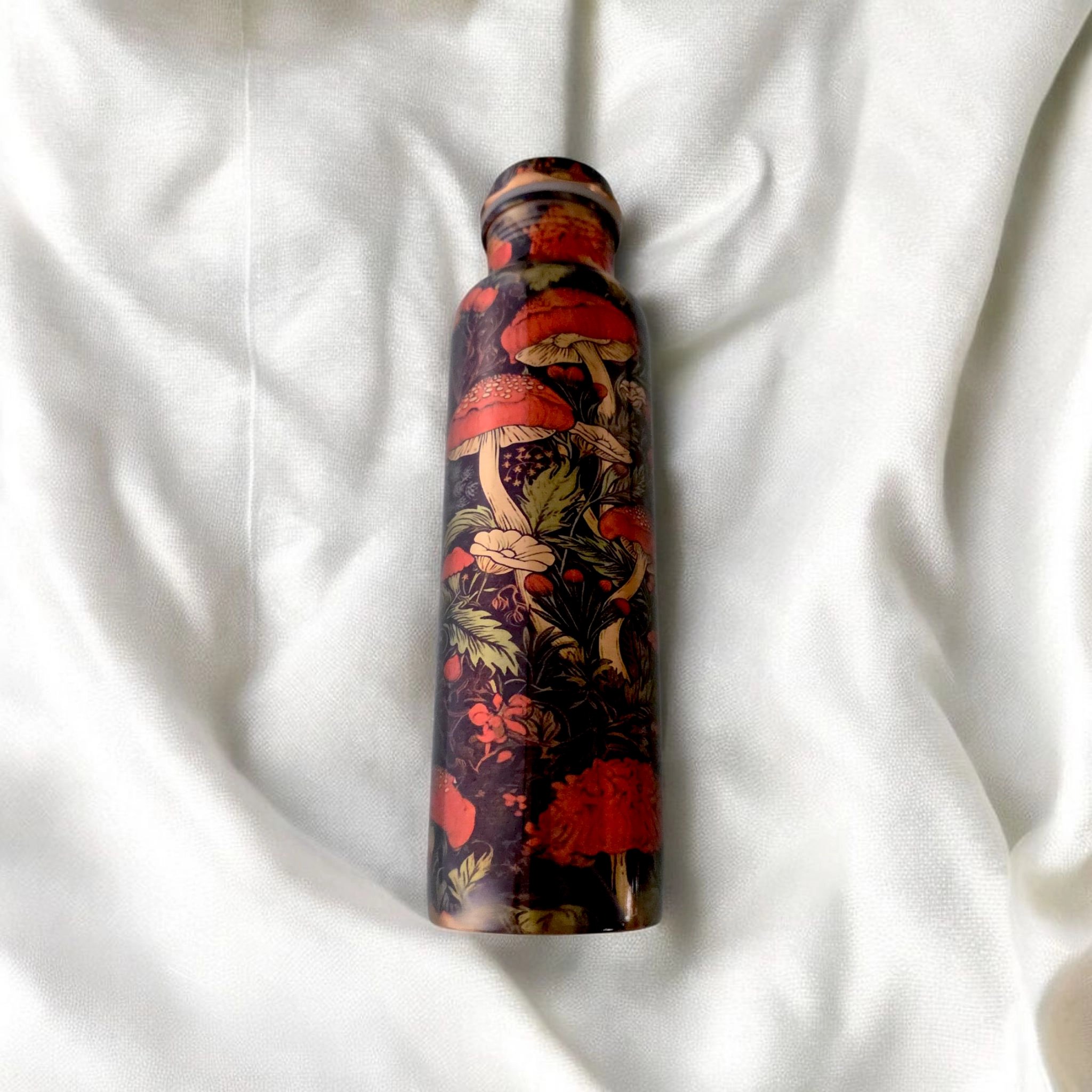 Pure Copper Water Bottle 1 Liter – Handmade Ayurvedic Drinking Bottle, Eco-Friendly & Leak-Proof Design