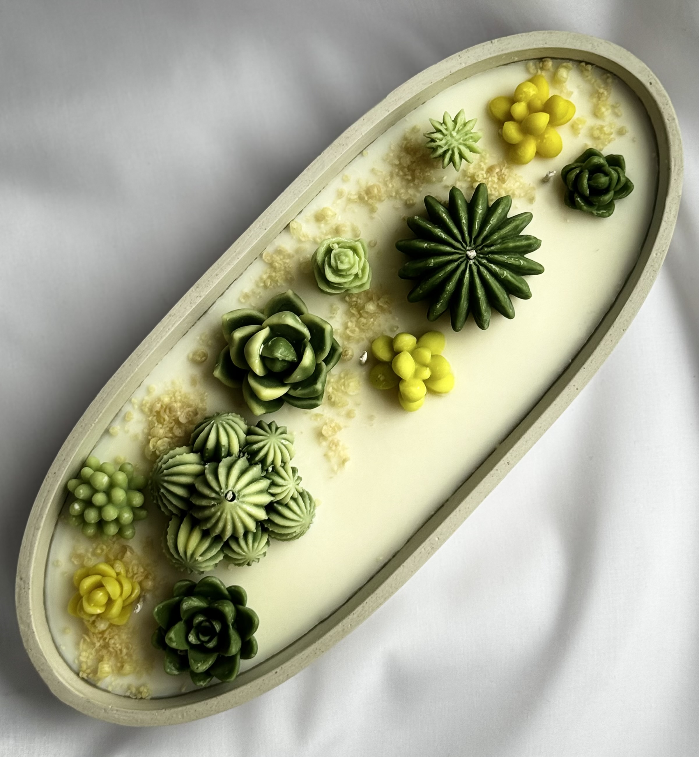 Žvakės su sukulentais