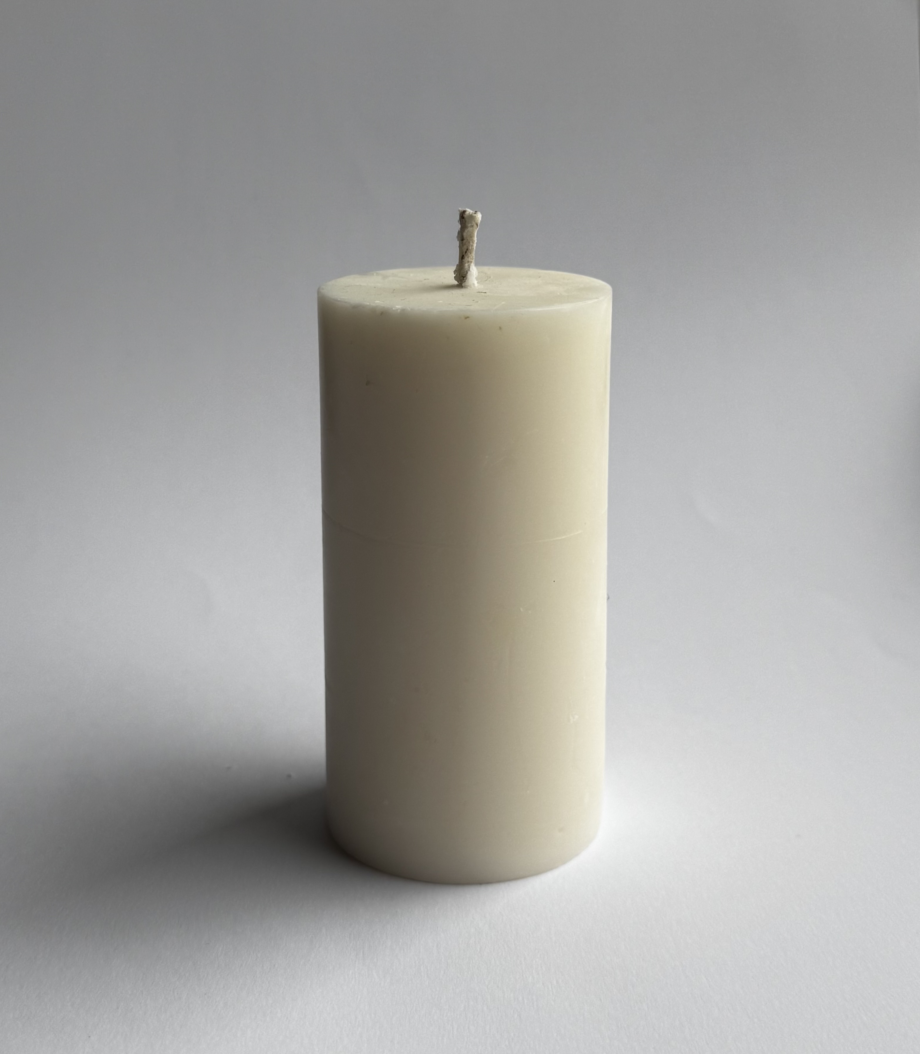 Žvakės pailgos be raštų