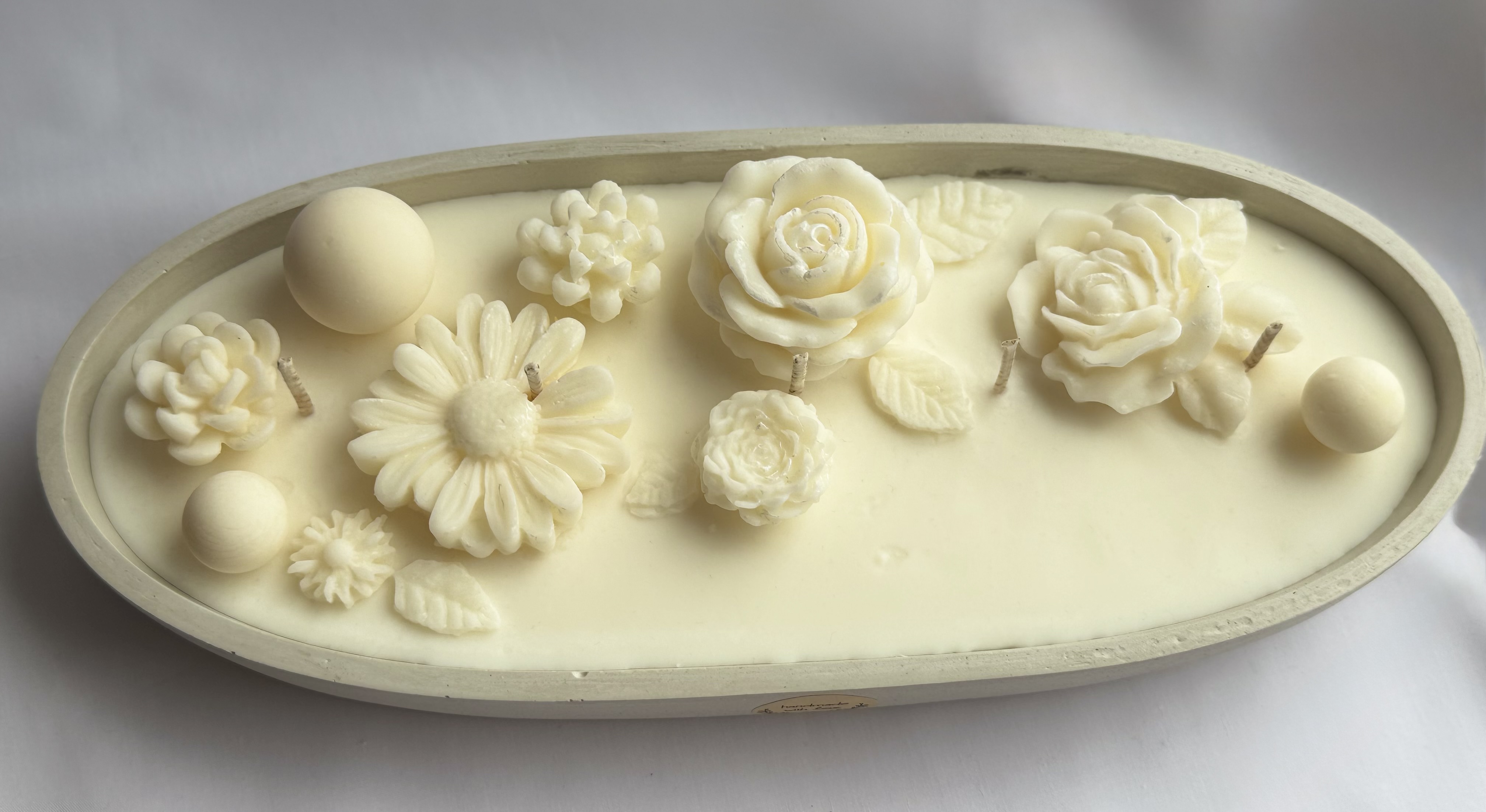 Žvakės induose - progoms