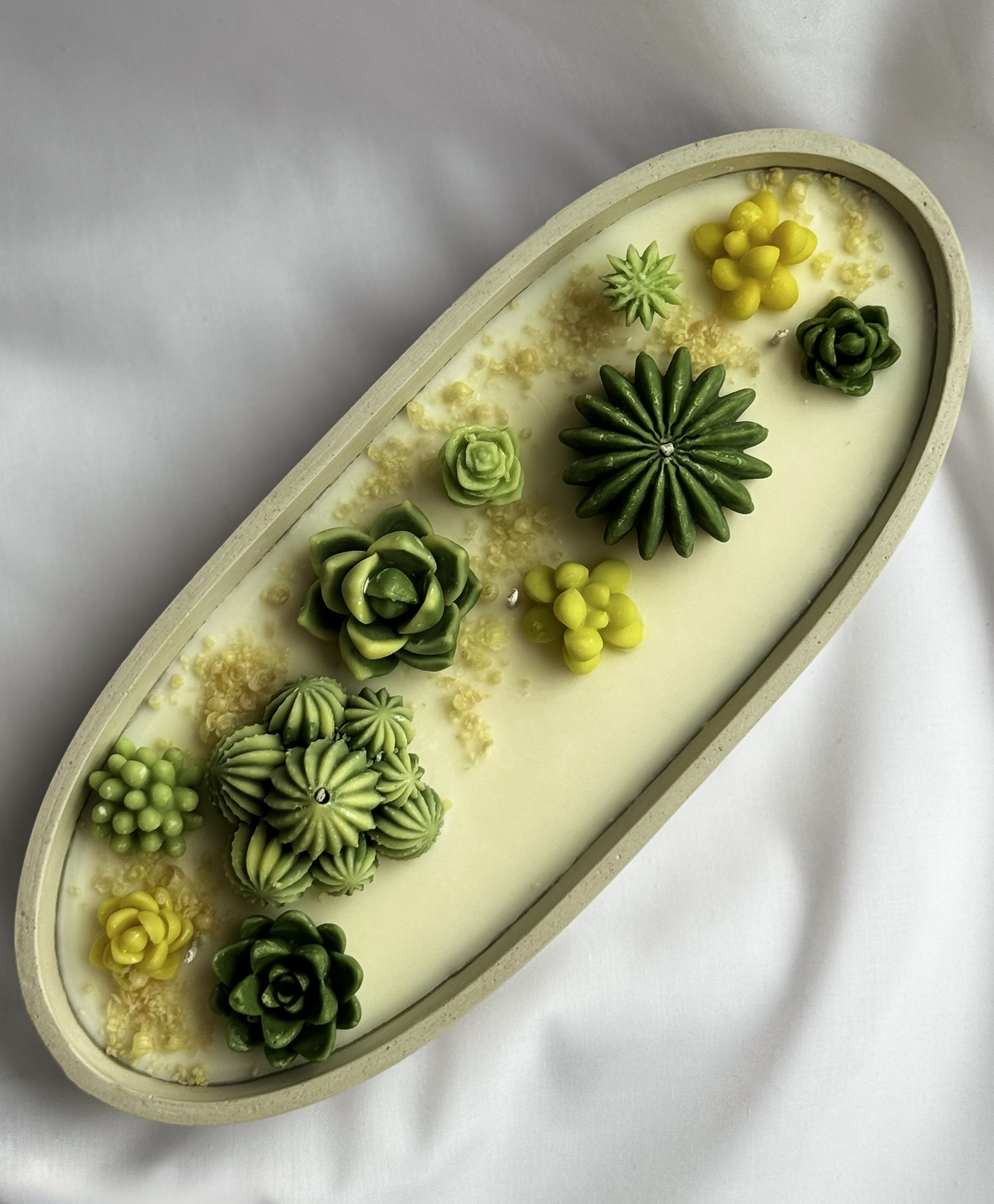 Žvakės su sukulentais