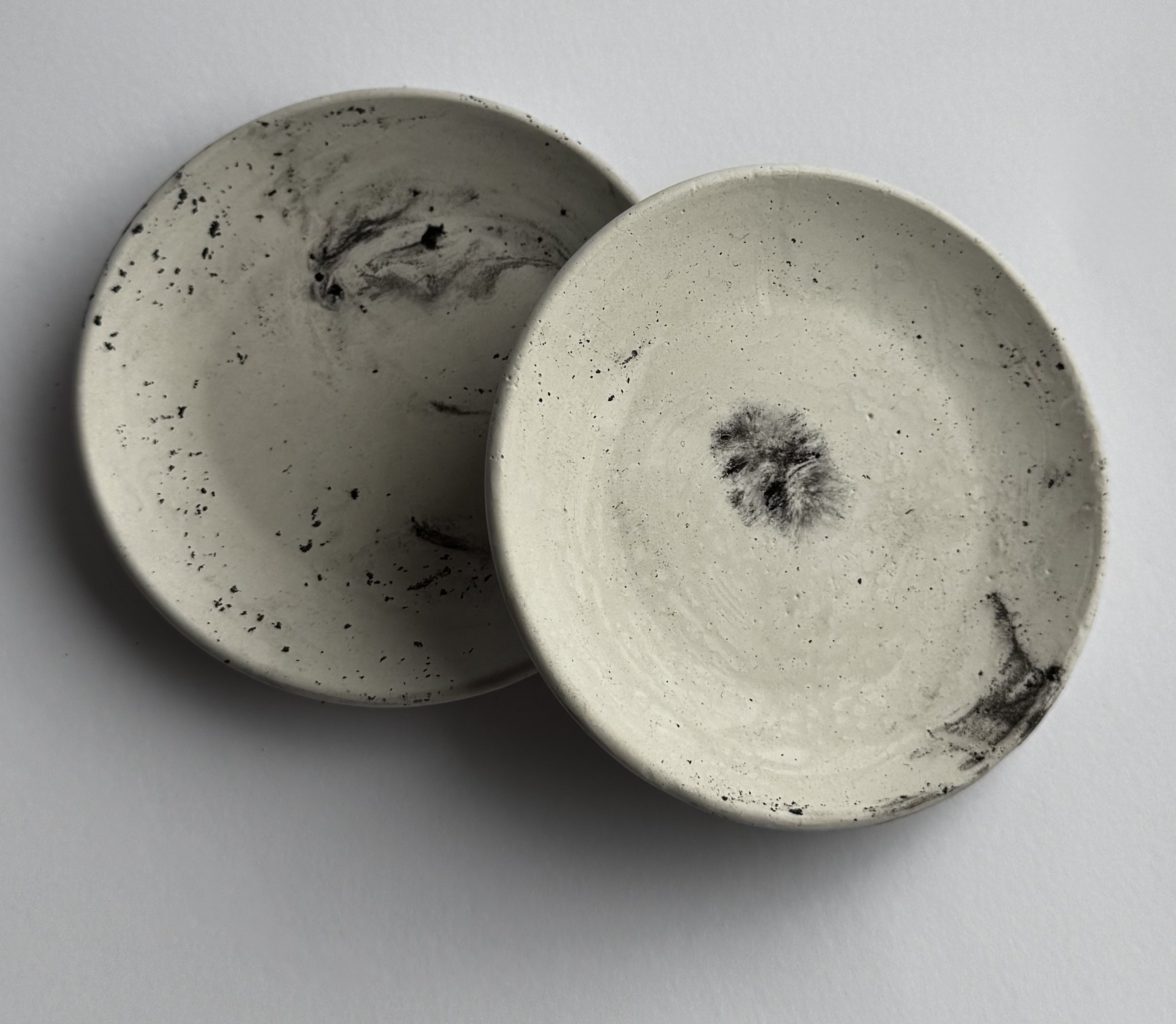 Gipso lėkštutės žvakėms