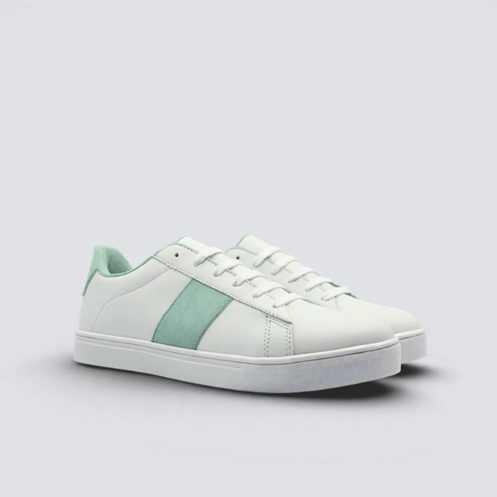 Tenis Blancos con Detalle Verde