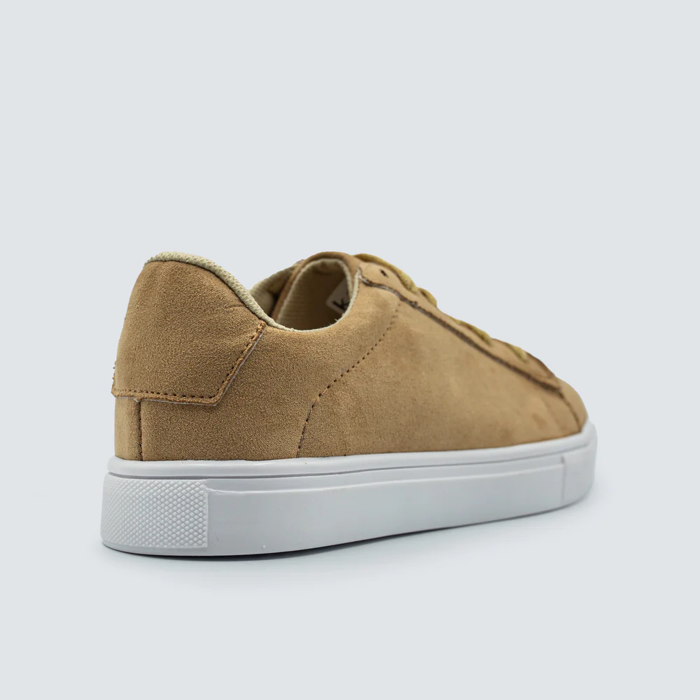 Tenis casual de gamuza