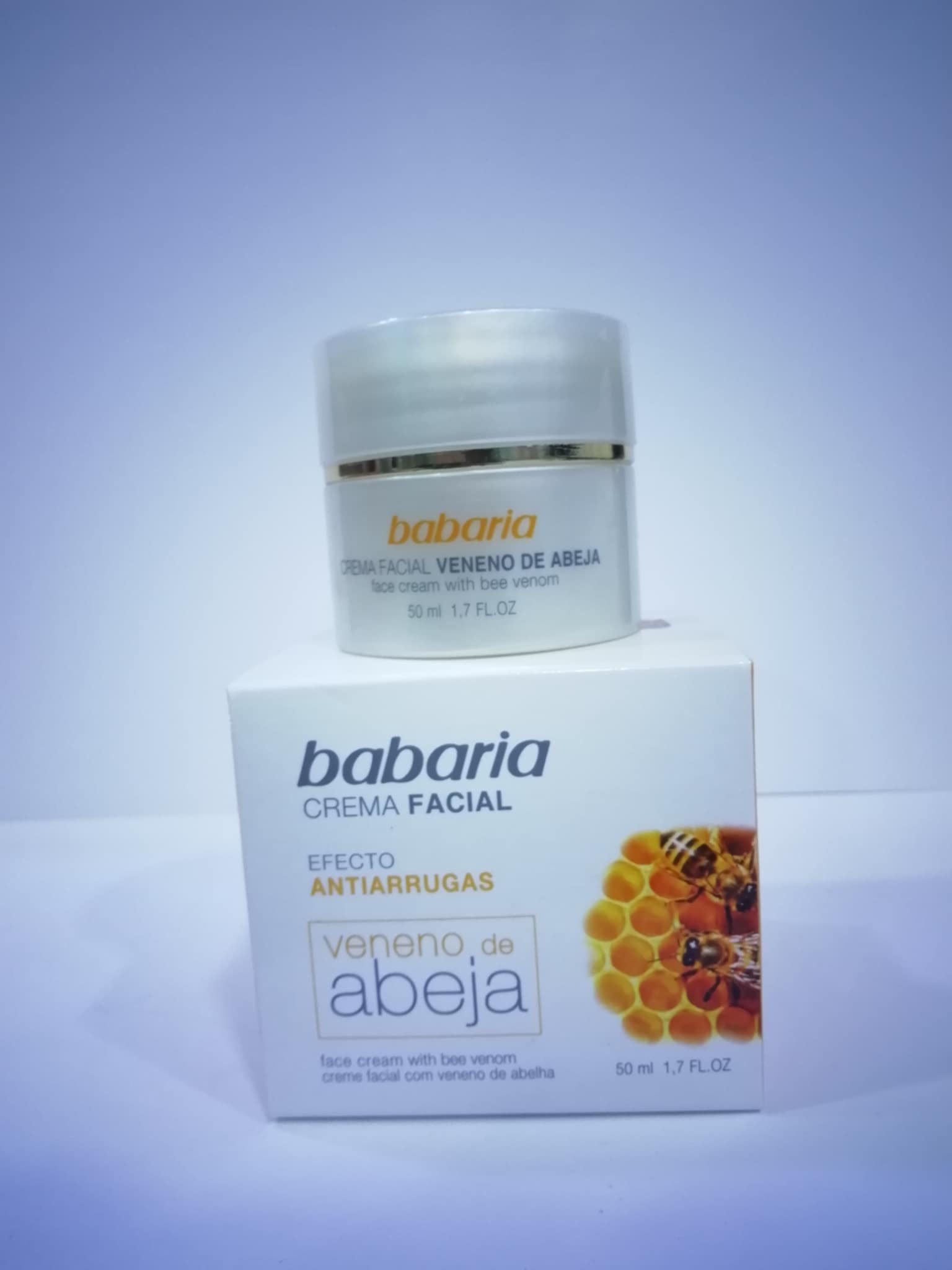 Crème faciale Babaria au venin d'abeille