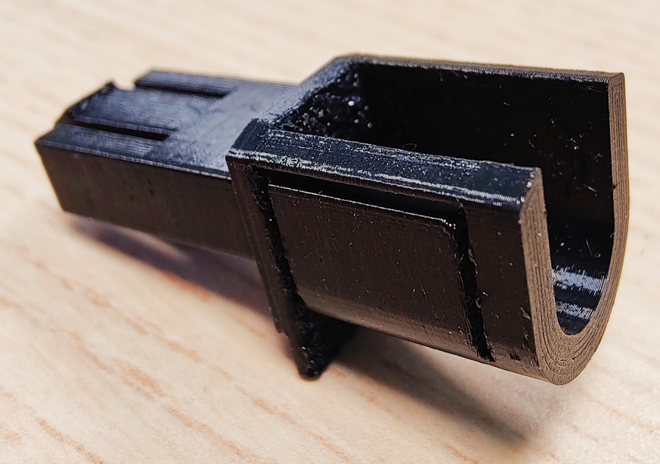 Attache plage arrière Renault Super 5