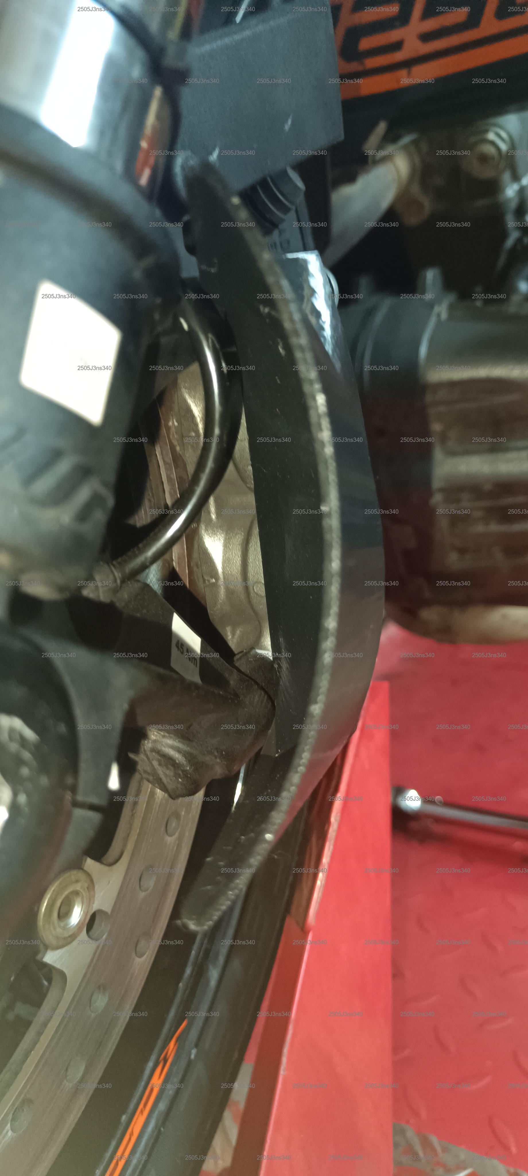 Conduit d'air étrier KTM SuperDuke 1290R 