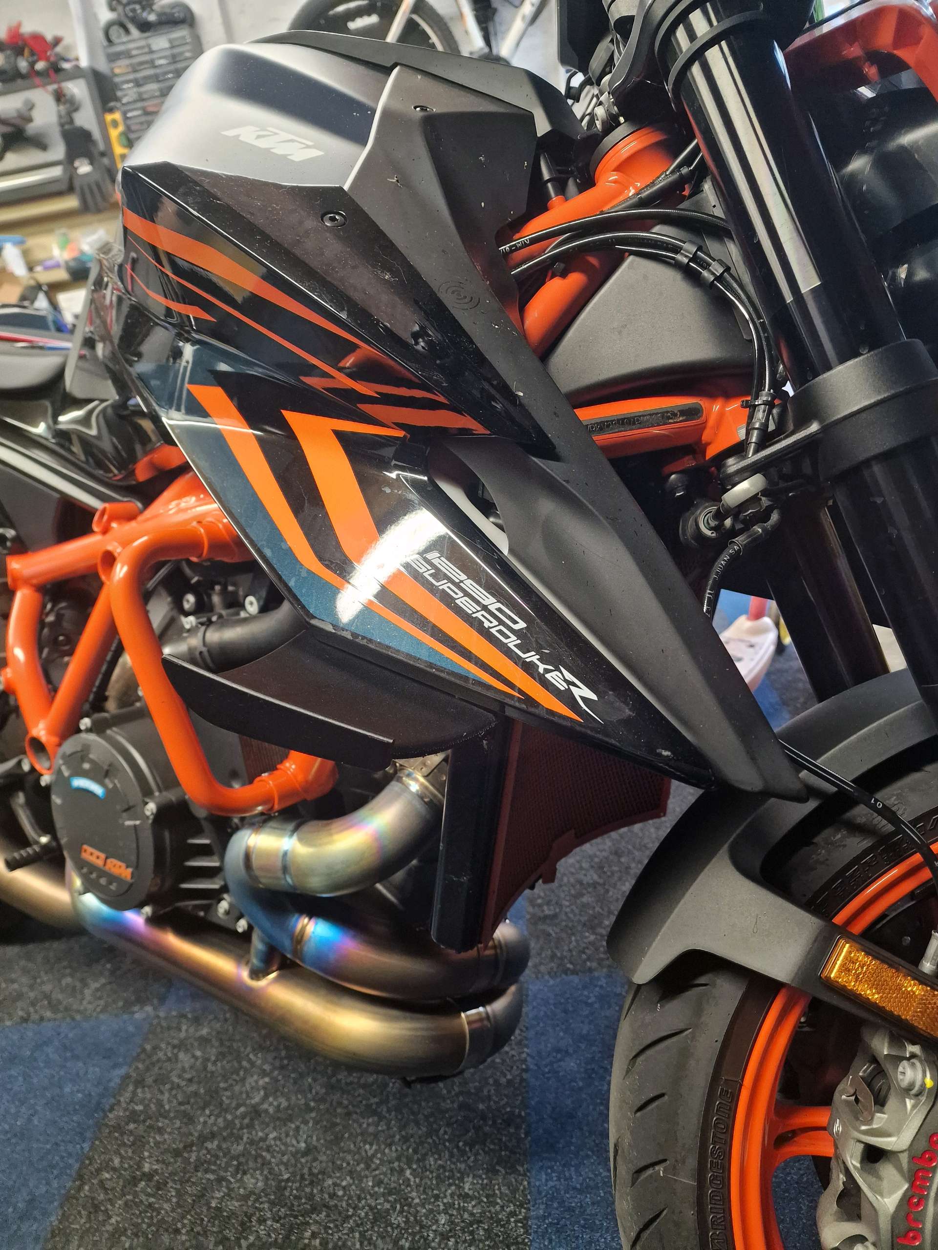 Winglet / Aileron KTM SuperDuke 1290R 2021