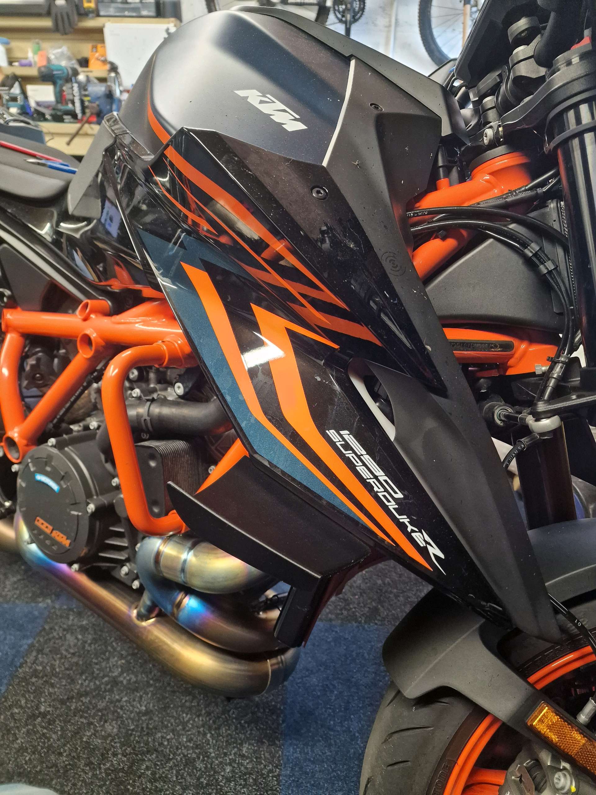 Winglet / Aileron KTM SuperDuke 1290R 2021