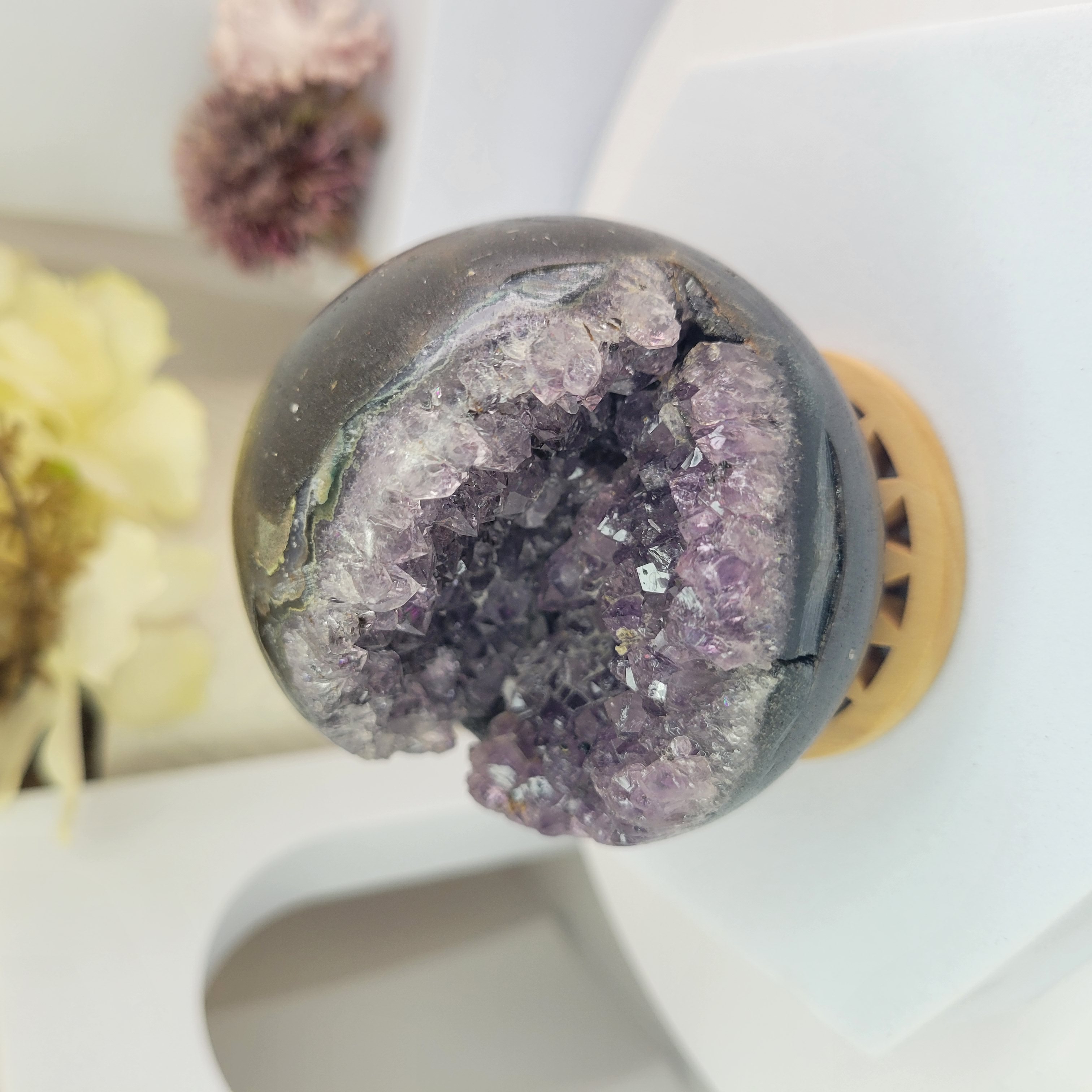 6.5cm Amethyst Agate sphere