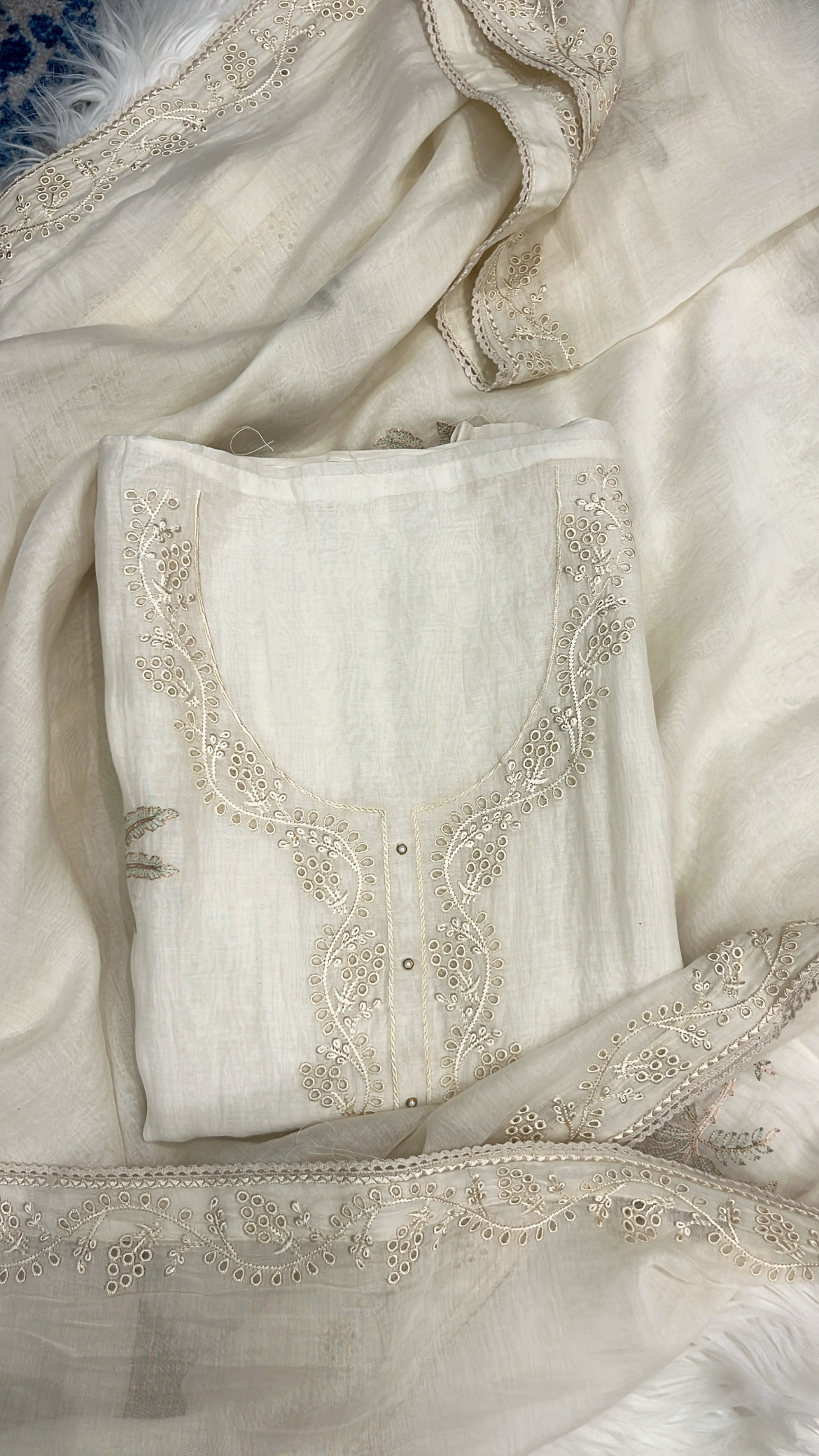 Embroidered Off - White Pure Mul Cotton Suit