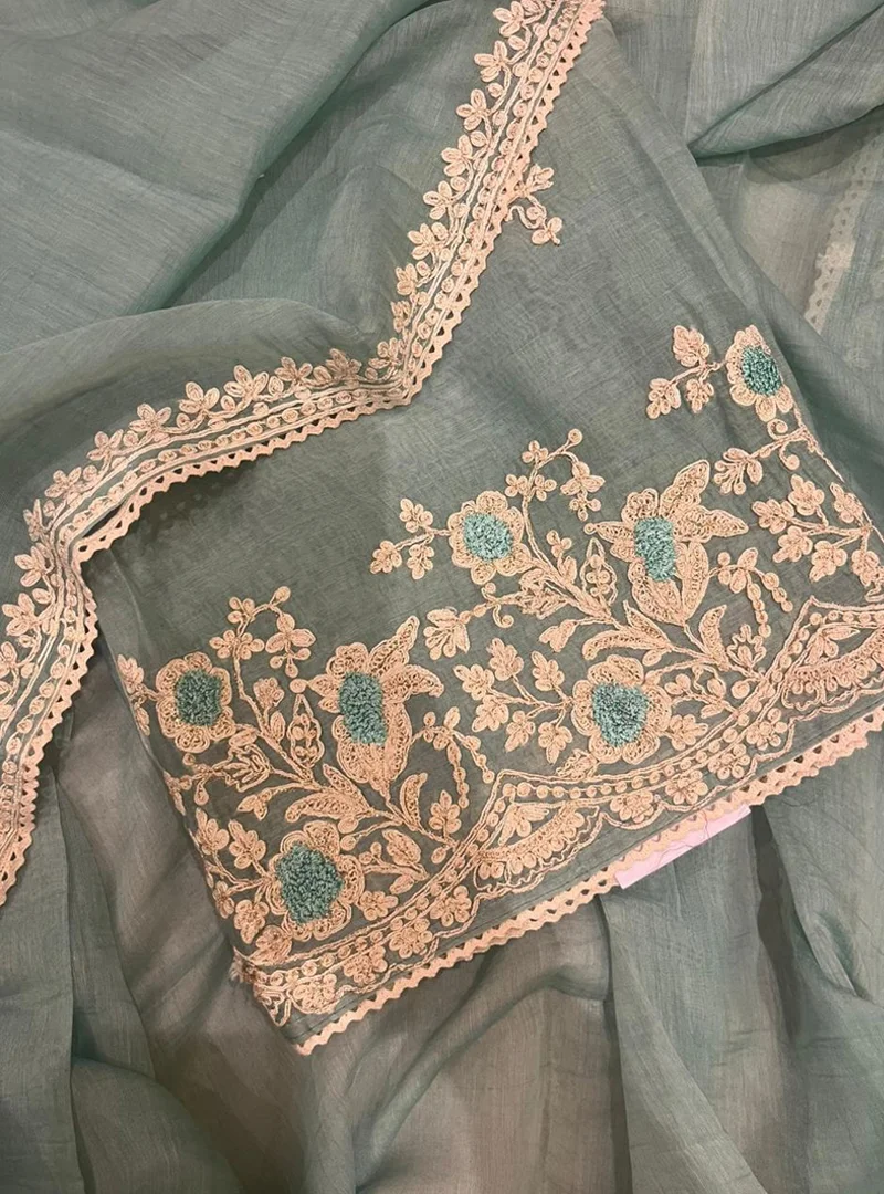 Mul Cotton suit with French Knot work